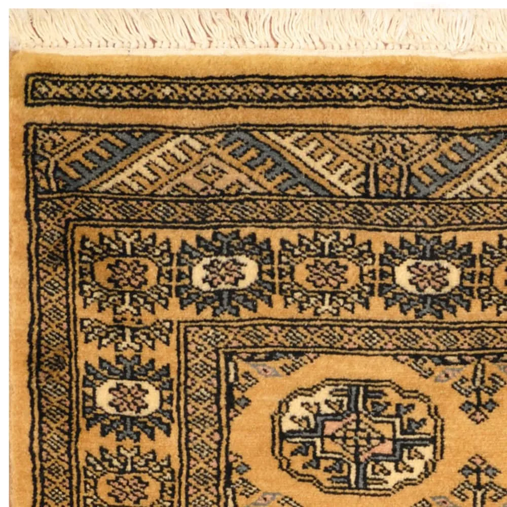 Handmade Bokhara Wool Rug (Pakistan) - 2'6 x 4'