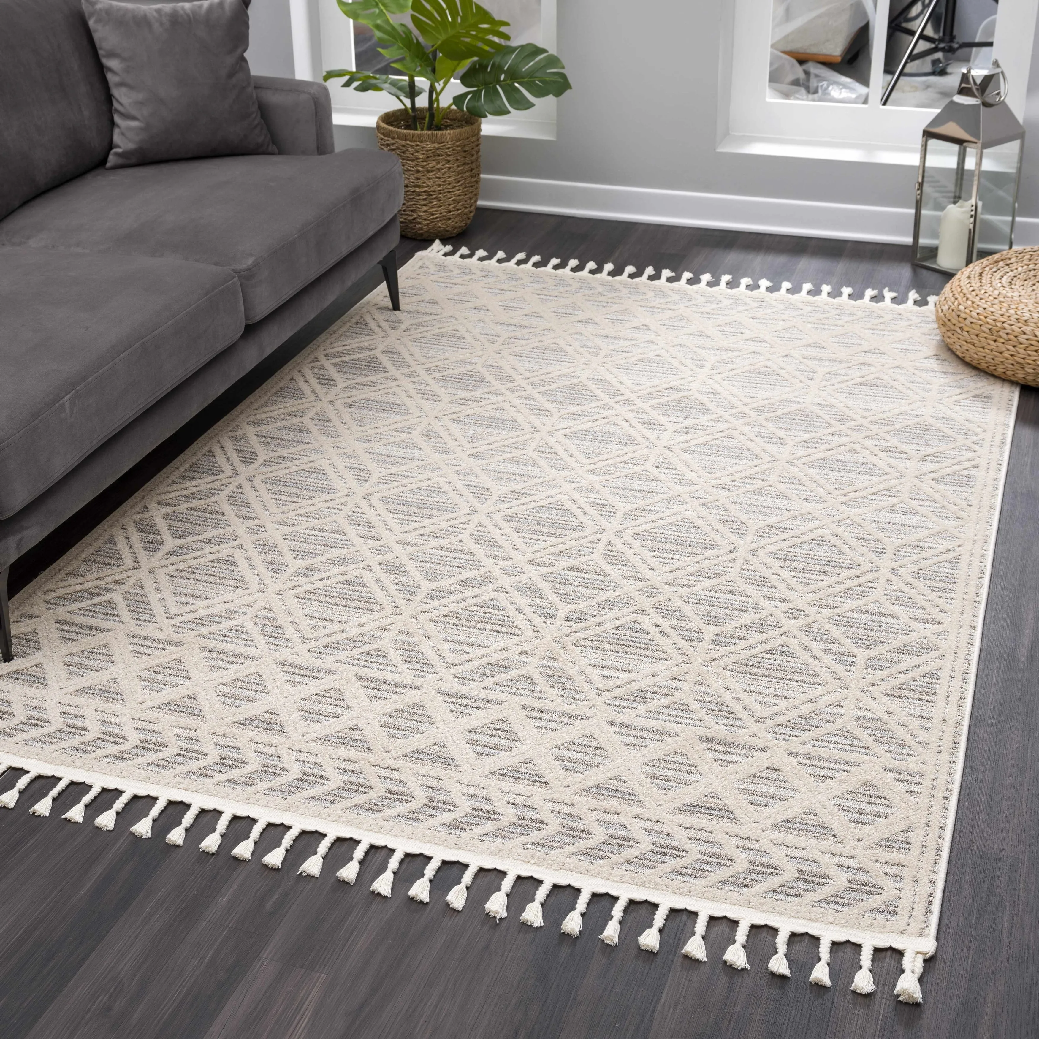 Hauteloom Magnolia Moroccan Trellis Farmhouse High Low Area Rug