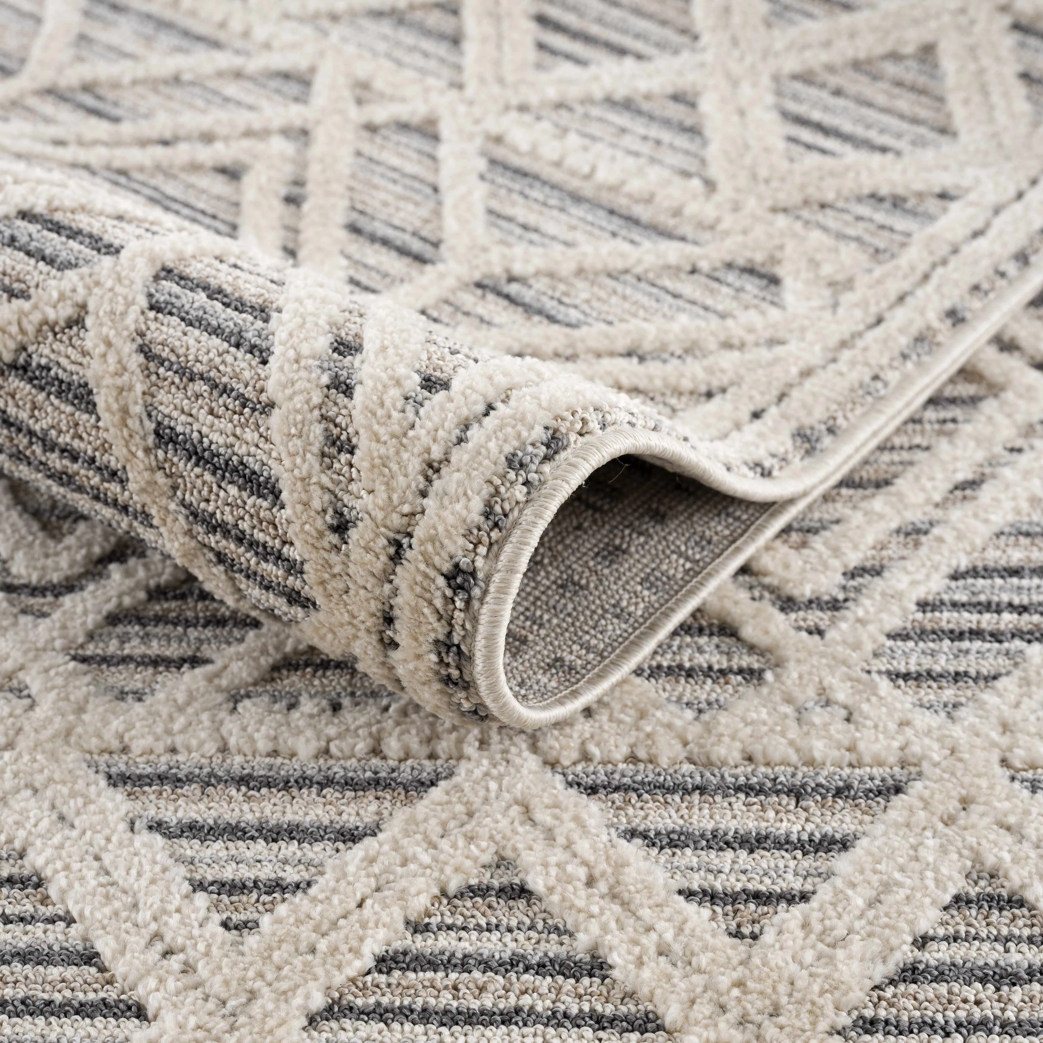 Hauteloom Magnolia Moroccan Trellis Farmhouse High Low Area Rug