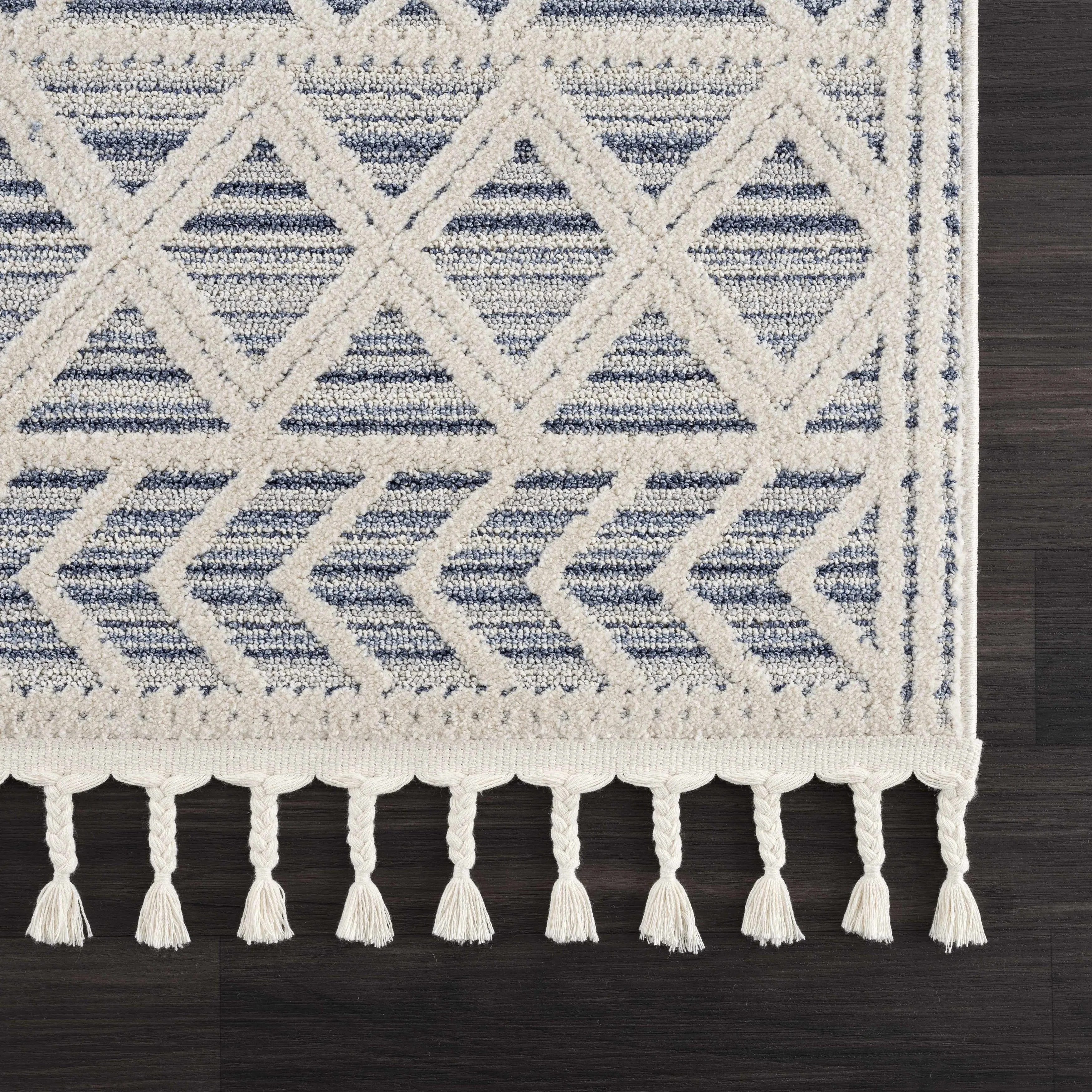 Hauteloom Magnolia Moroccan Trellis Farmhouse High Low Area Rug