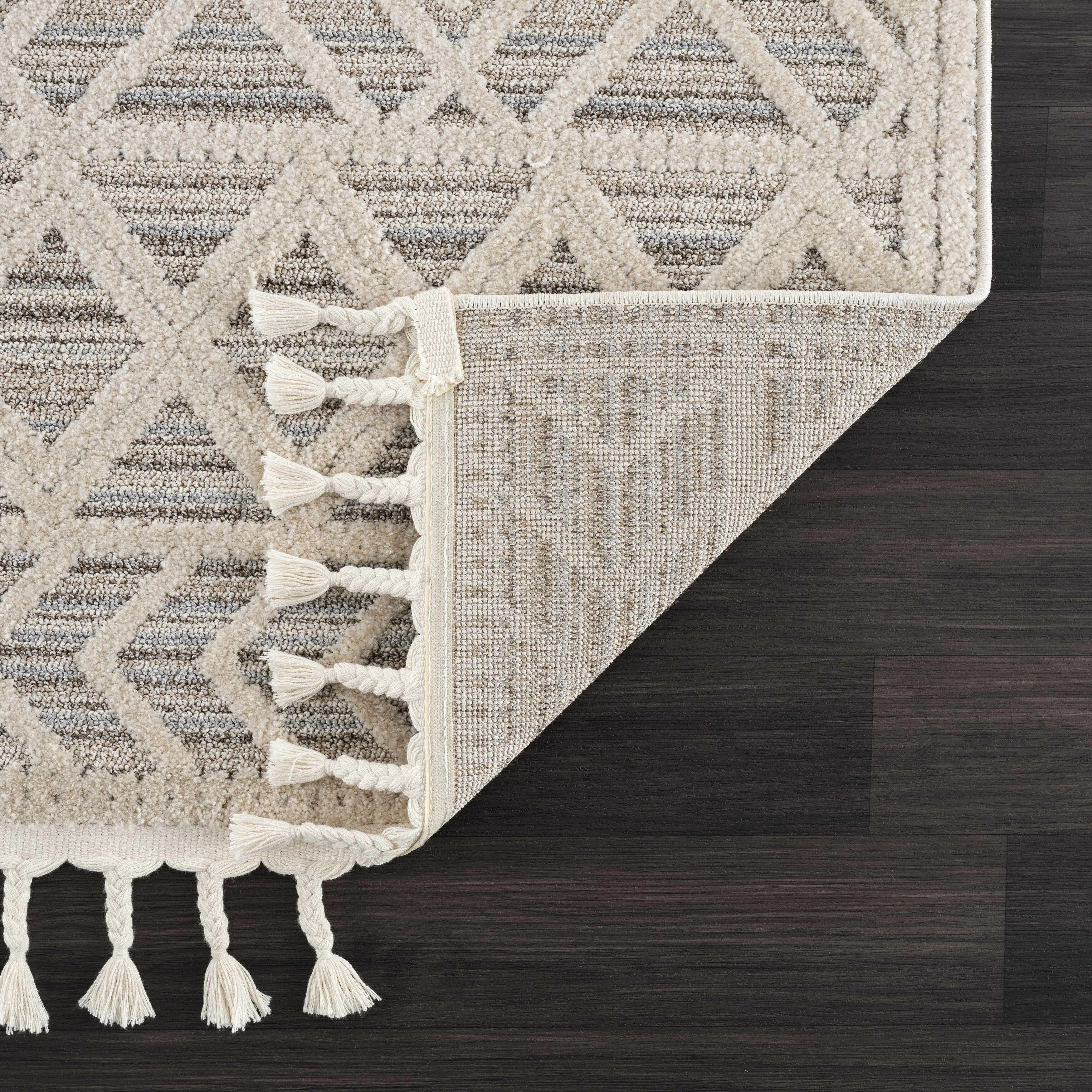 Hauteloom Magnolia Moroccan Trellis Farmhouse High Low Area Rug