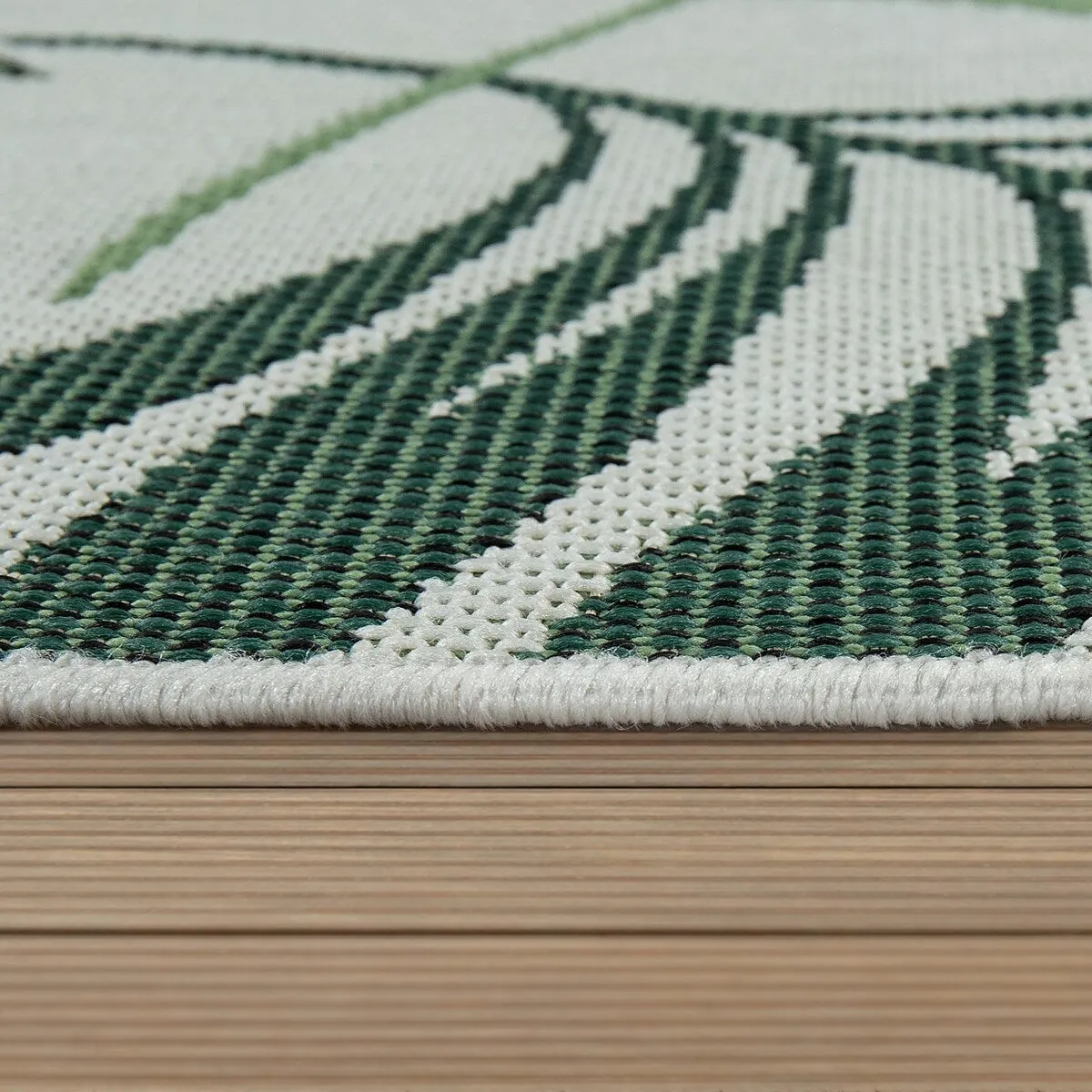 Indoor & Outdoor Rug - Jungle Design with Green Palm Trees