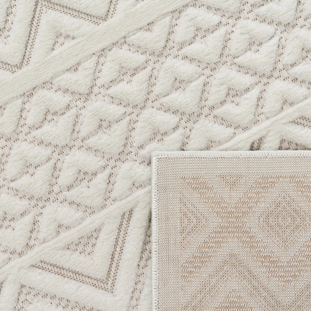 Indoor & Outdoor Rug With Boho Trellis High-Low Pattern