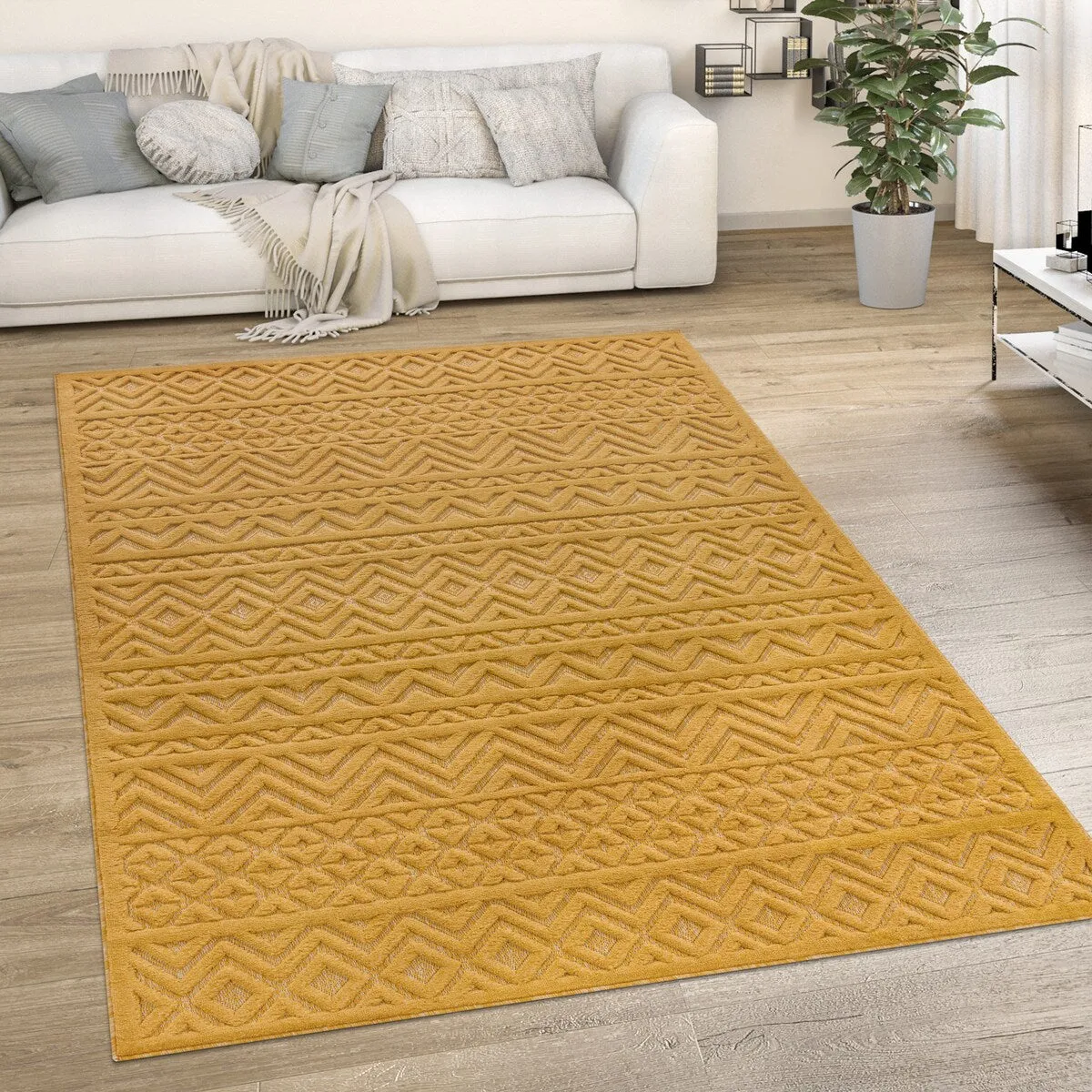 Indoor & Outdoor Rug With Boho Trellis High-Low Pattern