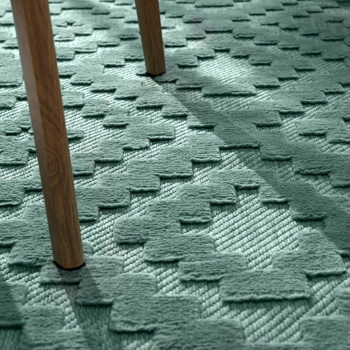 Indoor & Outdoor Rug With Moroccan Trellis High-Low Pattern