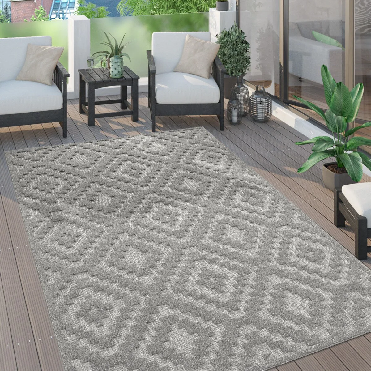 Indoor & Outdoor Rug With Moroccan Trellis High-Low Pattern