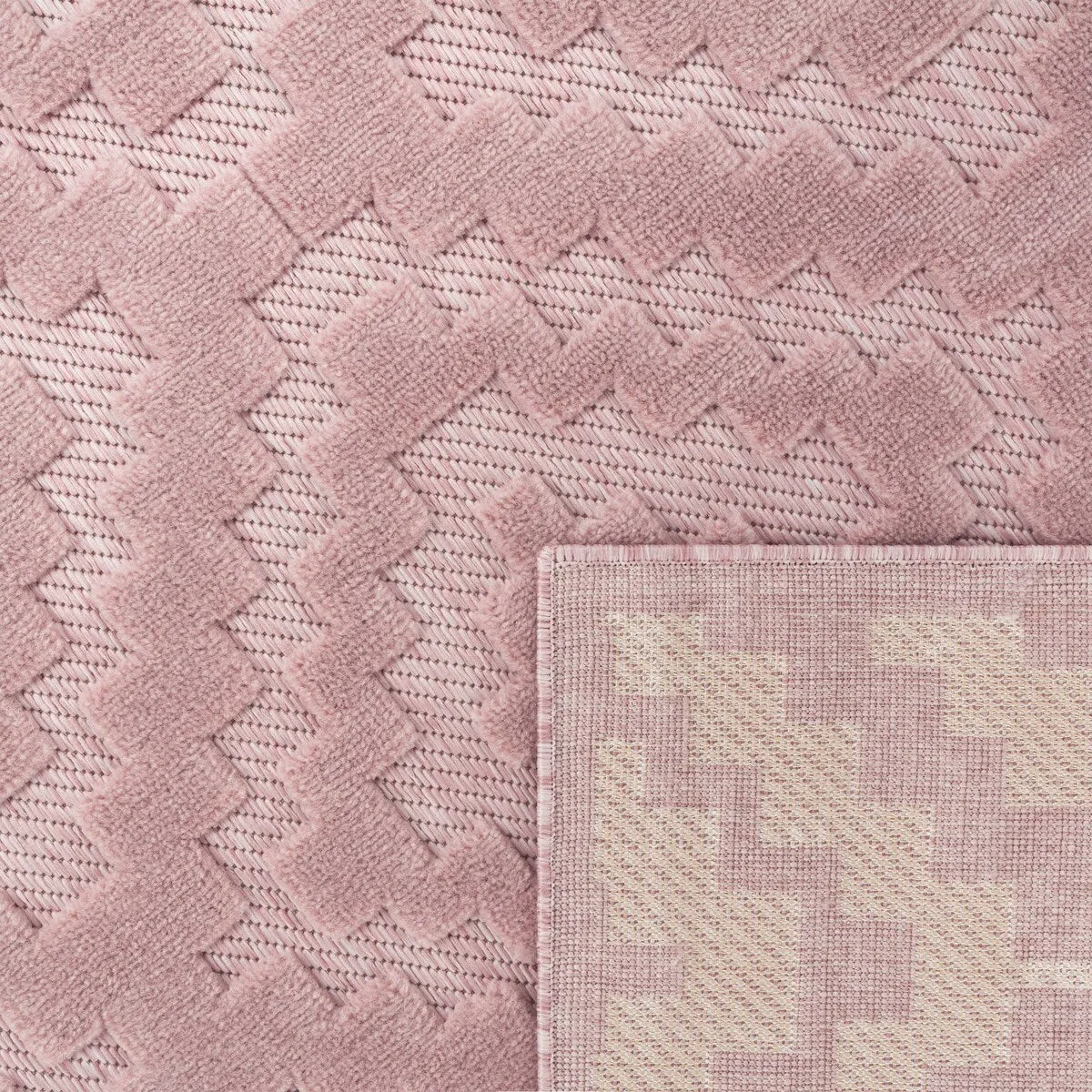 Indoor & Outdoor Rug With Moroccan Trellis High-Low Pattern