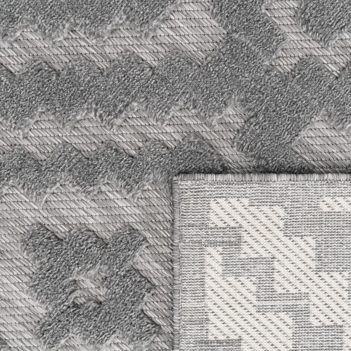 Indoor & Outdoor Rug With Moroccan Trellis High-Low Pattern