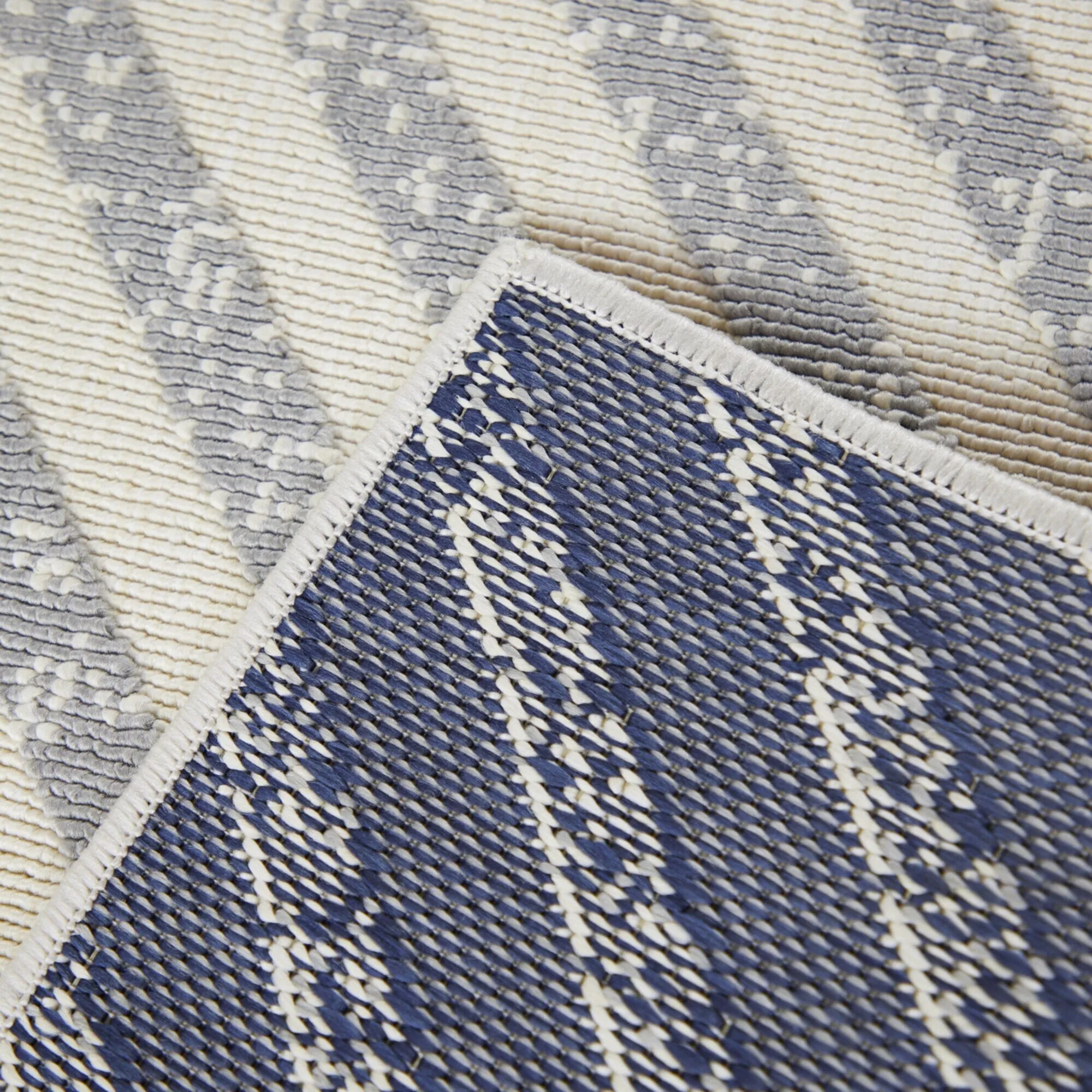 Issei Modern Striped Indoor/Outdoor Area Rug