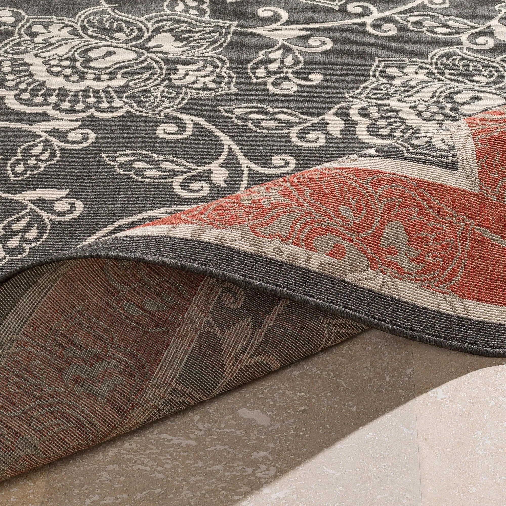Janelle Indoor/Outdoor Transitional Floral Border Area Rug