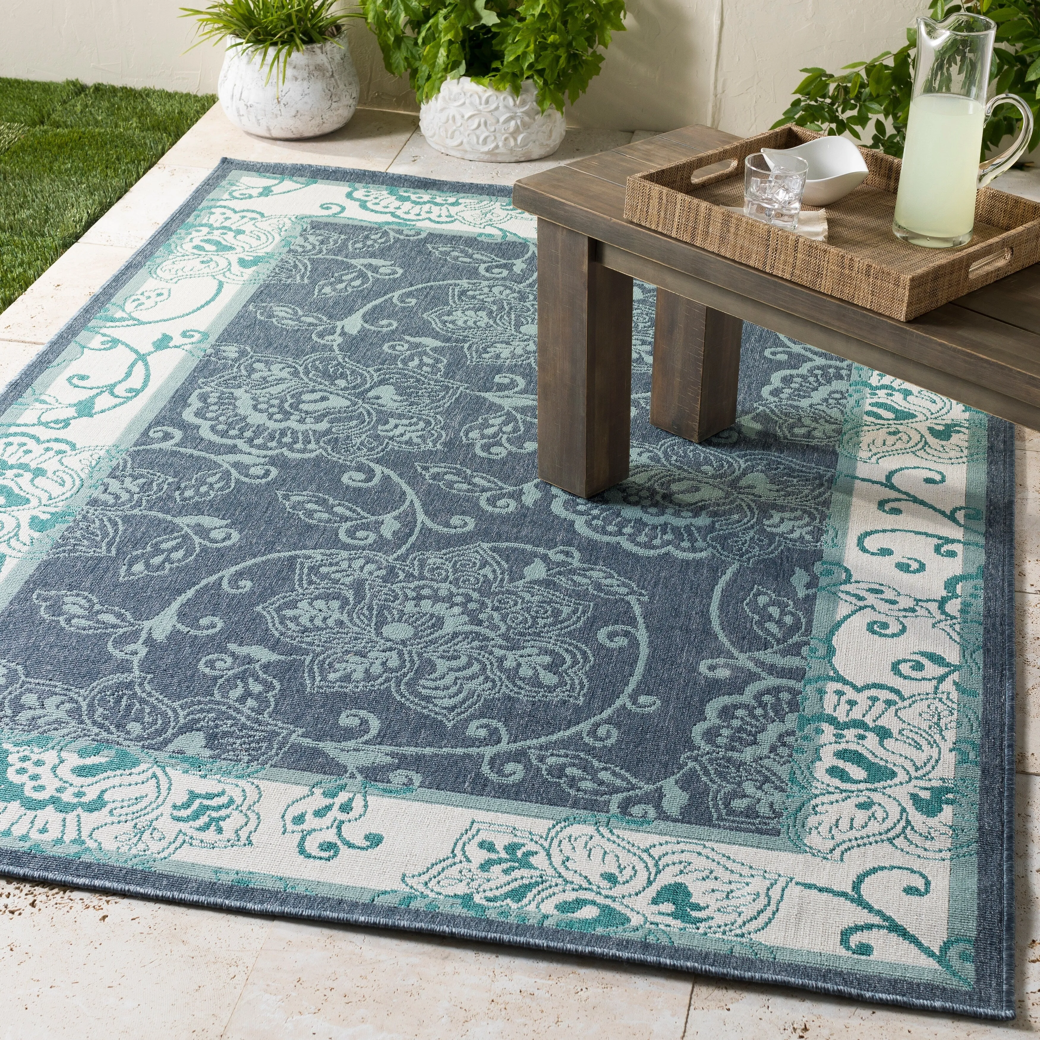 Janelle Indoor/Outdoor Transitional Floral Border Area Rug
