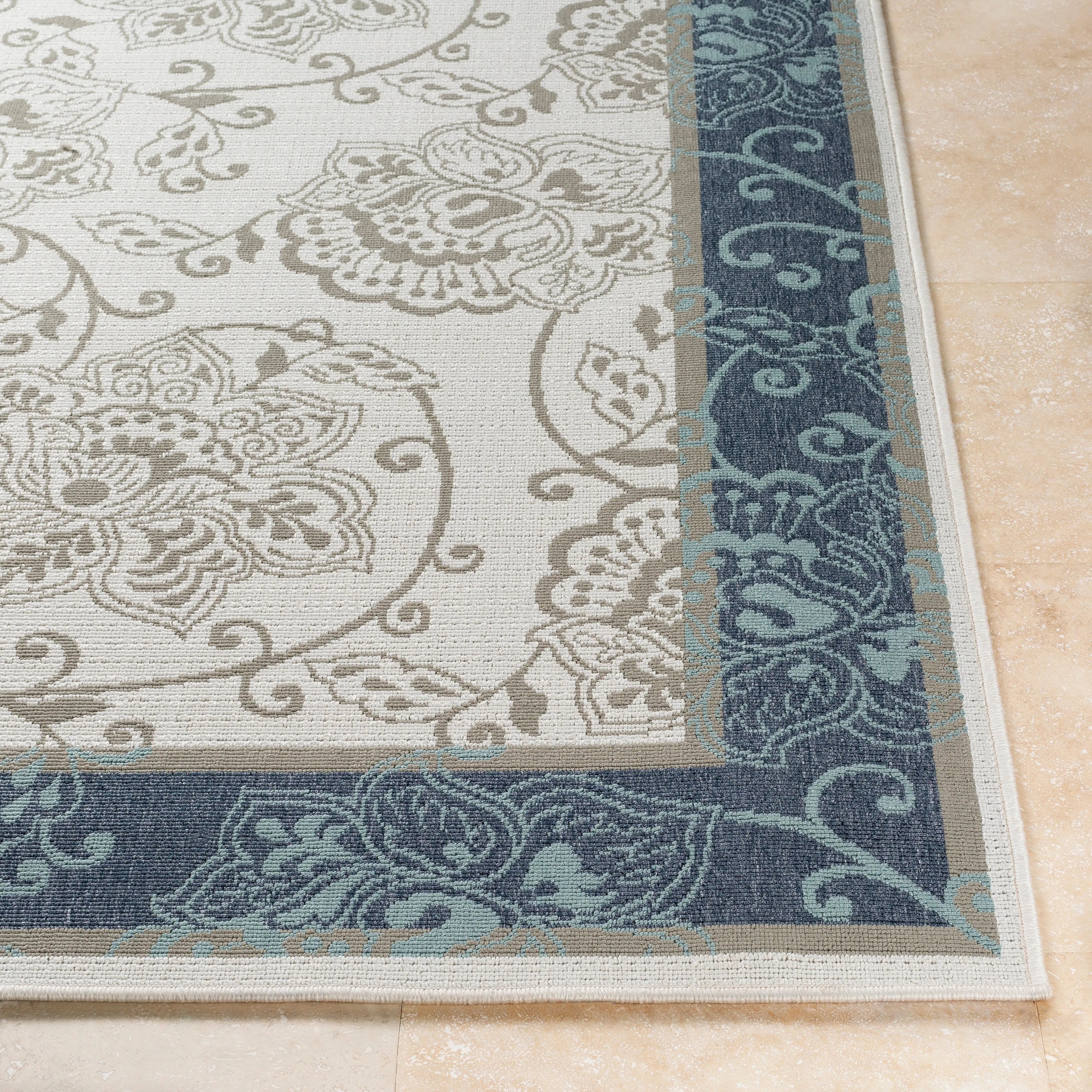 Janelle Indoor/Outdoor Transitional Floral Border Area Rug