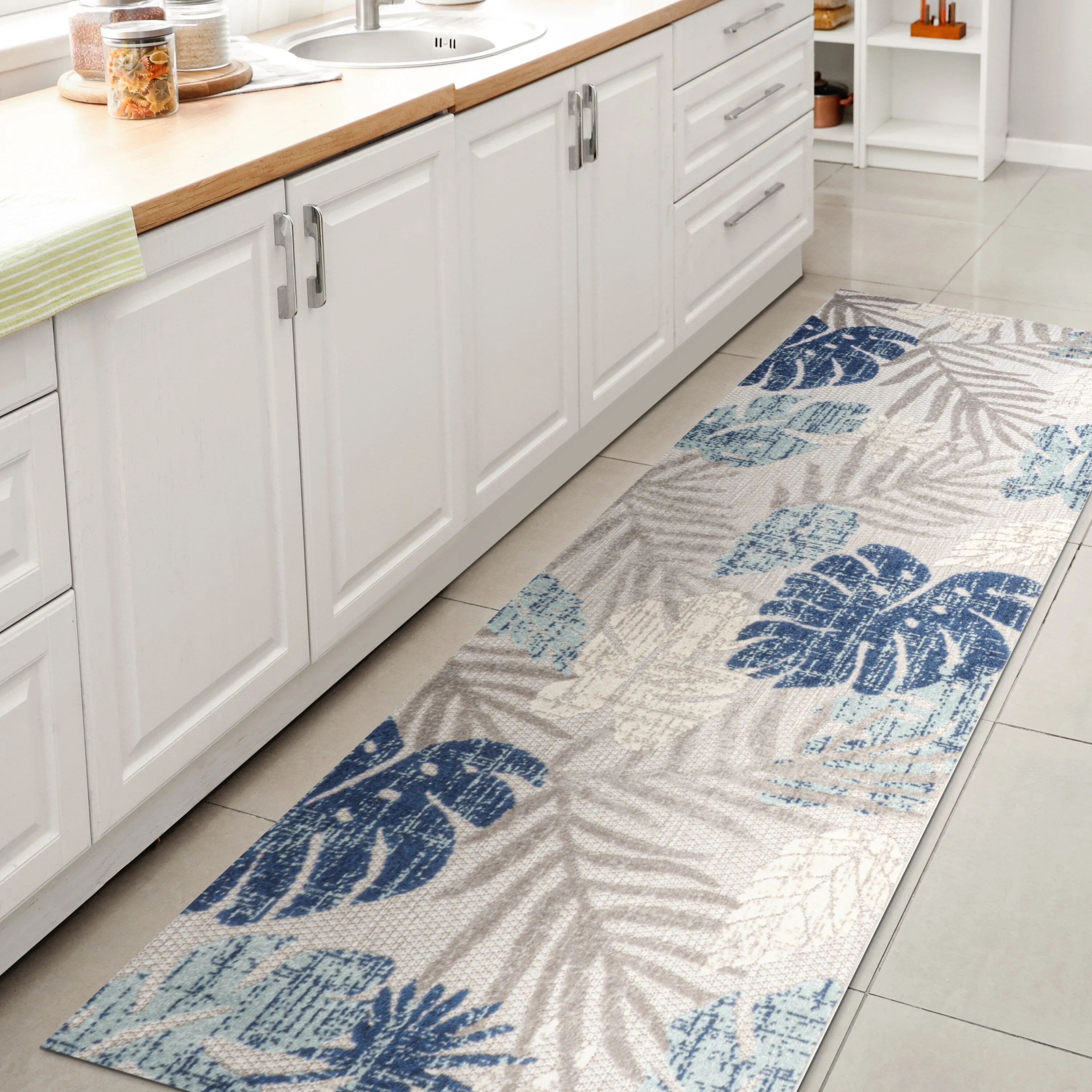 JONATHAN Y Algarve Tropical Leaf High-Low Indoor/Outdoor Area Rug