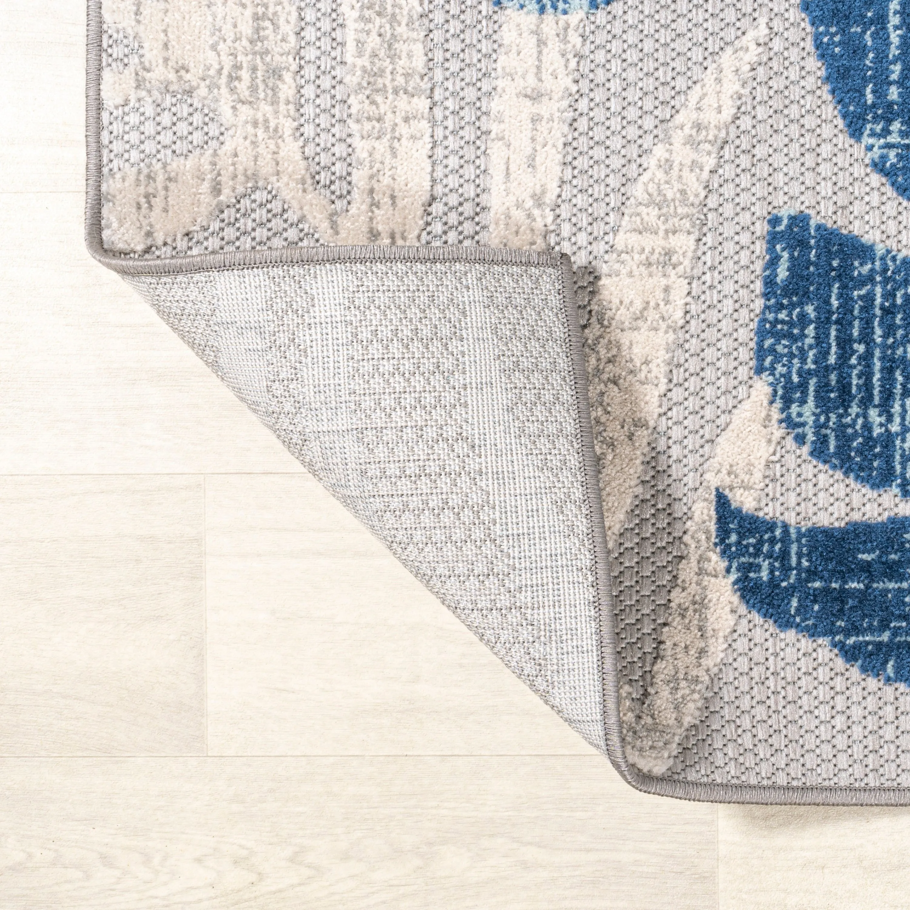 JONATHAN Y Algarve Tropical Leaf High-Low Indoor/Outdoor Area Rug