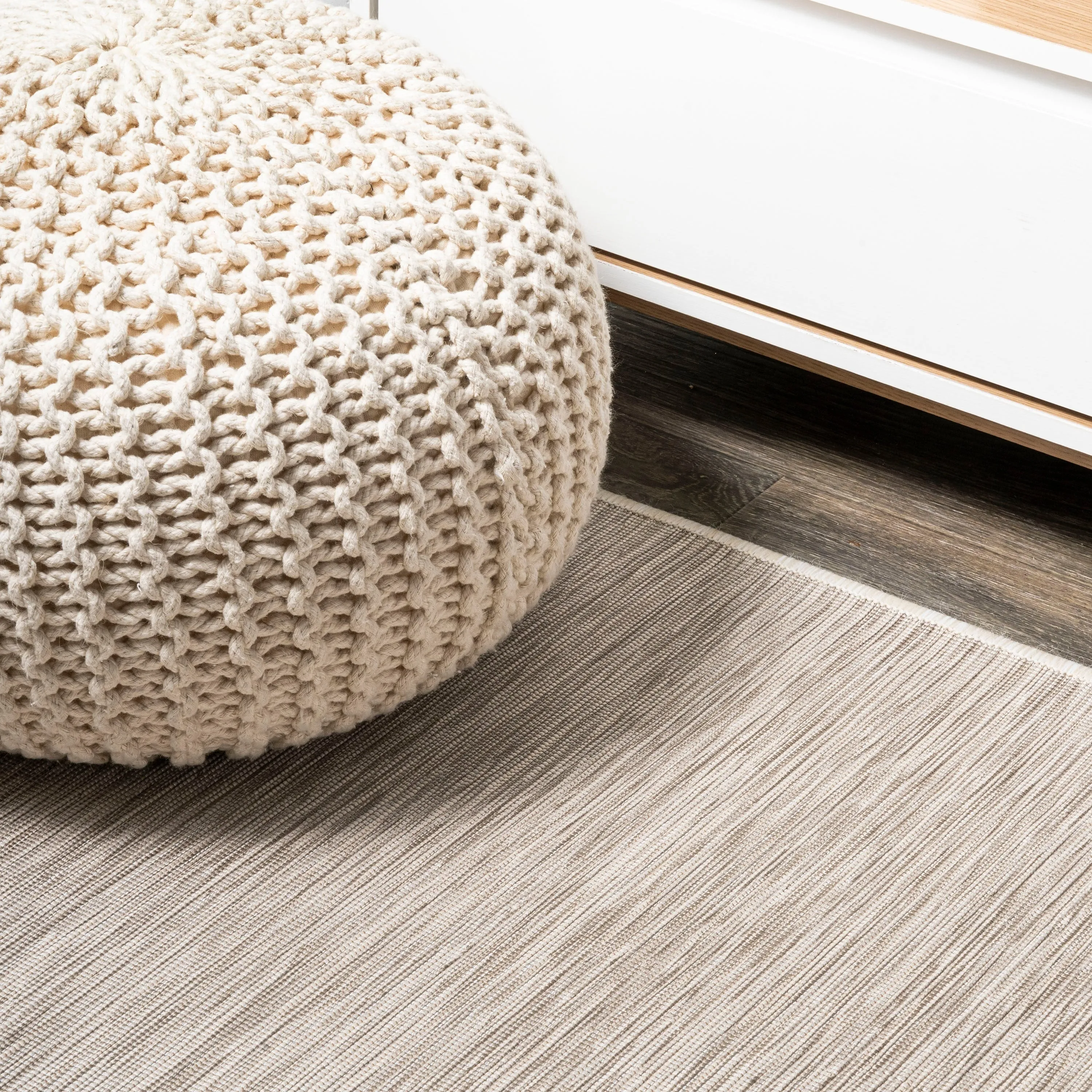 JONATHAN Y Bo Modern Flatweave Solid Area Rug