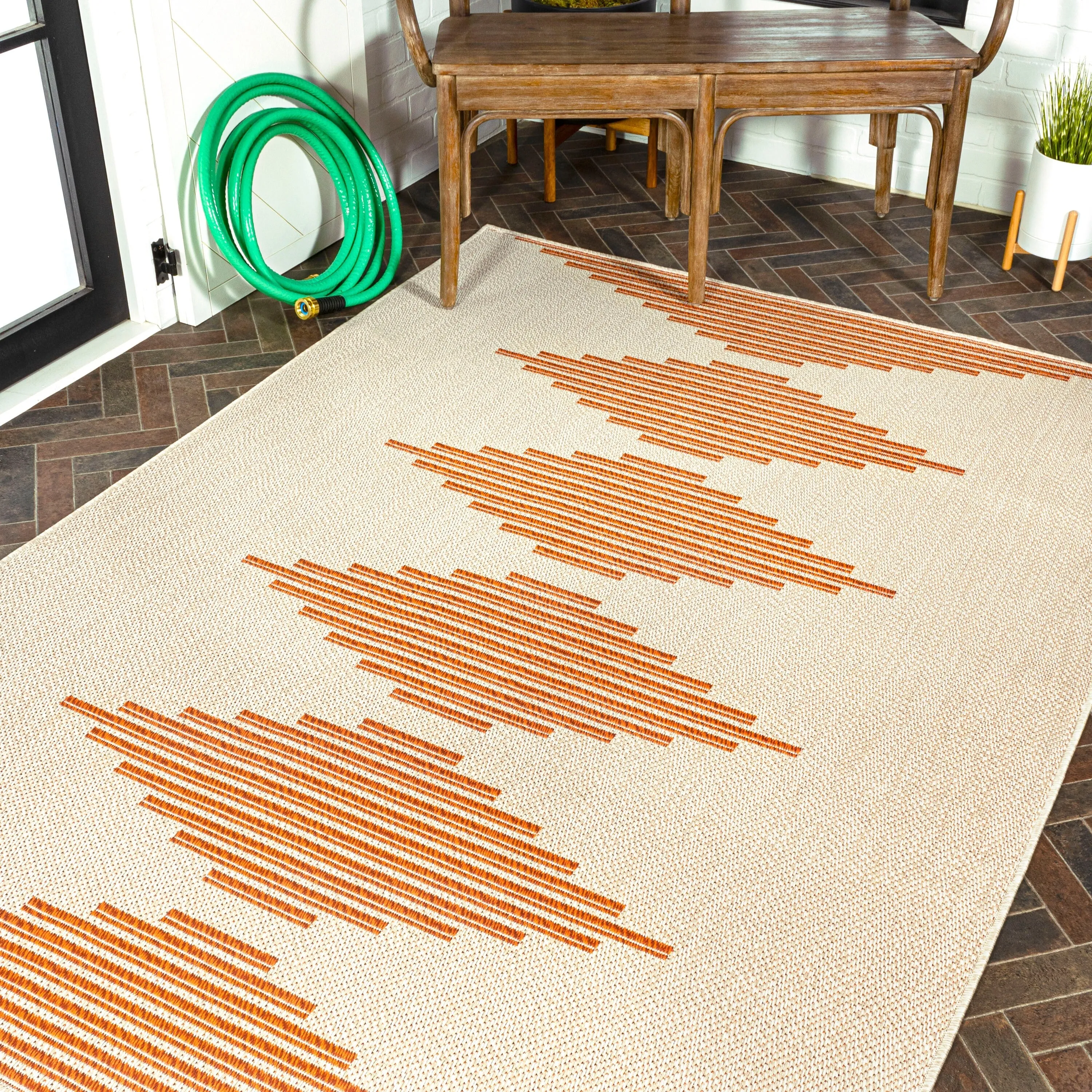 JONATHAN Y Castara Diamond Stripe Indoor/Outdoor Area Rug