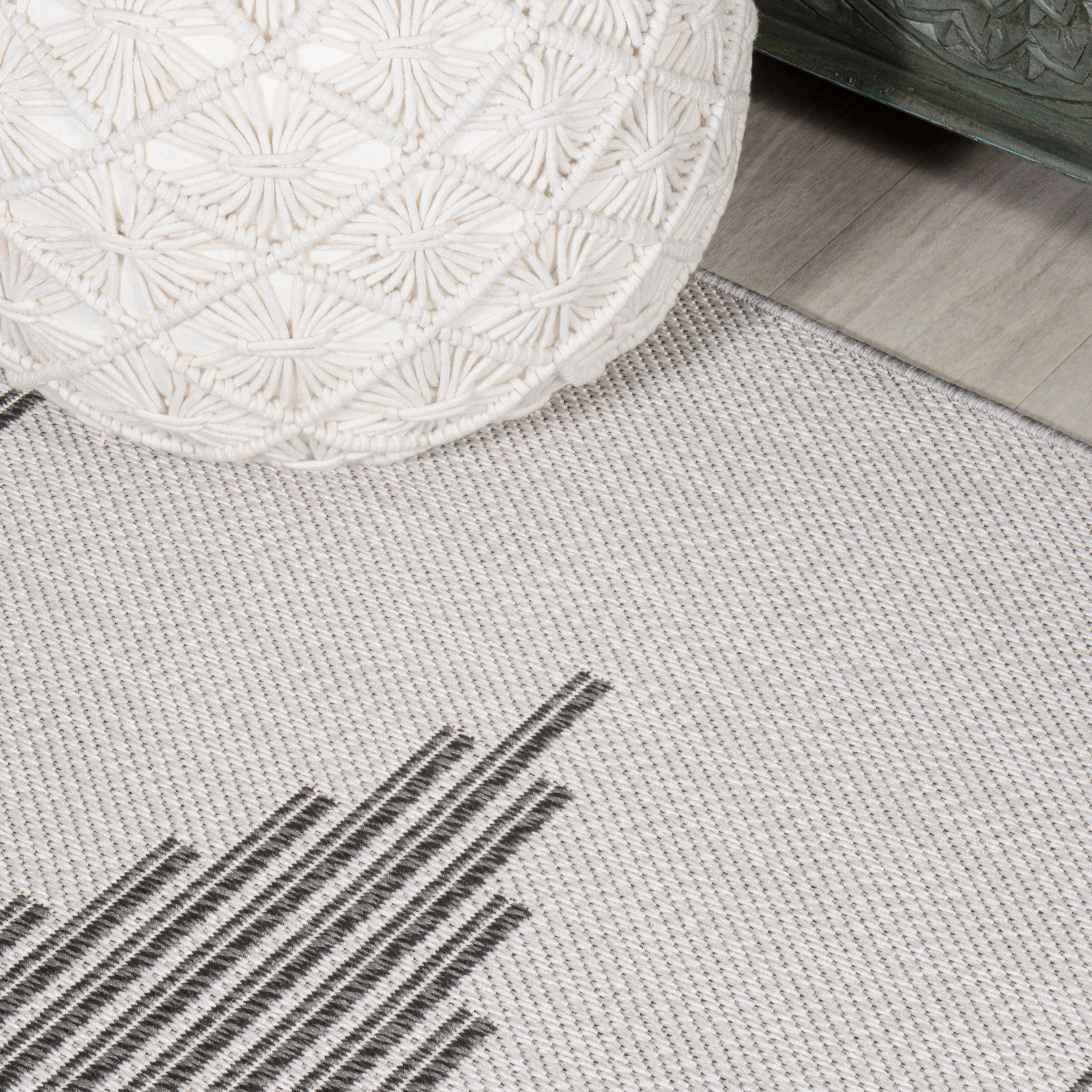 JONATHAN Y Castara Diamond Stripe Indoor/Outdoor Area Rug