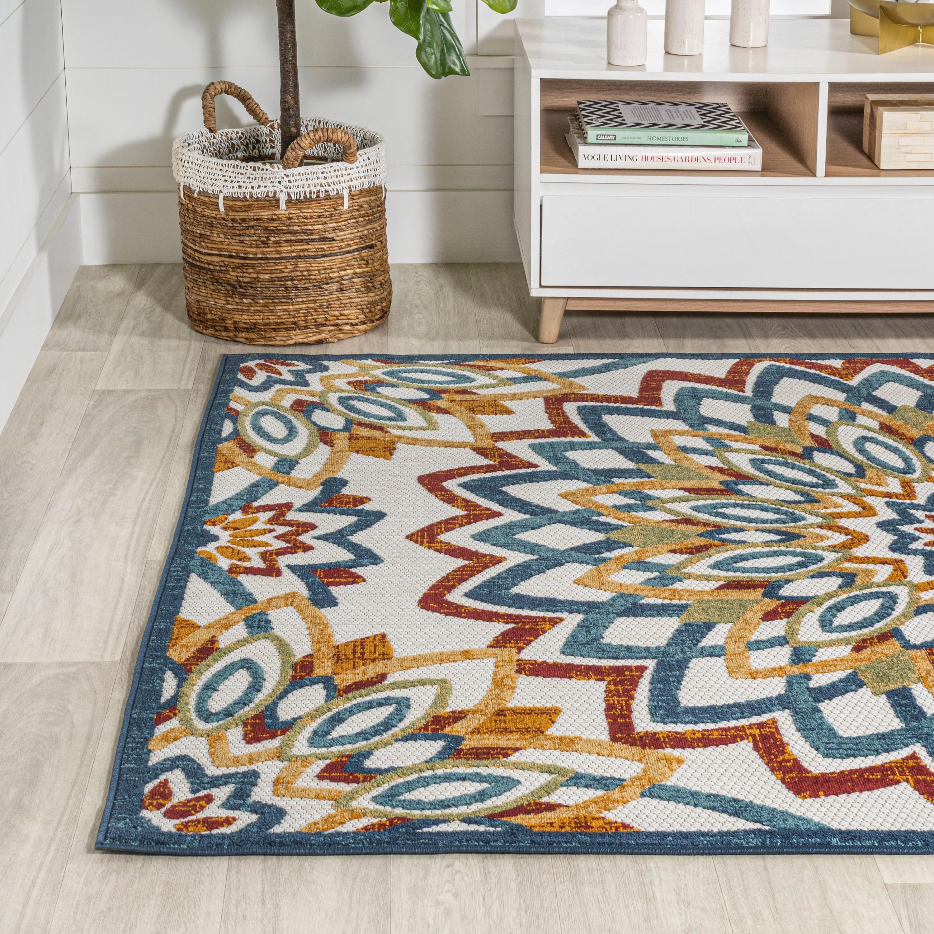 JONATHAN Y Cetara Abstract Bold Mandala High-Low Indoor/Outdoor Area Rug