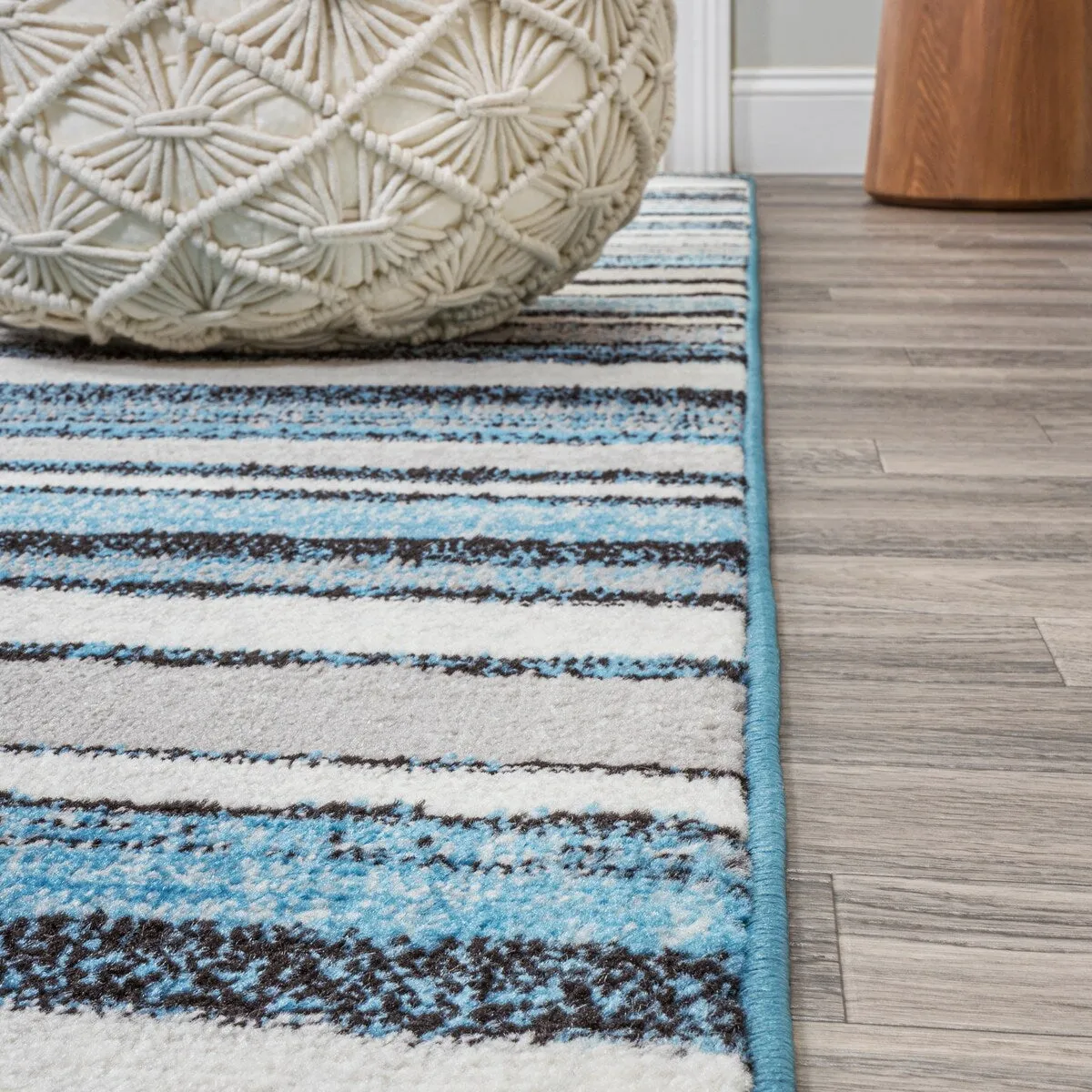 JONATHAN Y Duxbury Modern Botanical Wildflower Area Rug