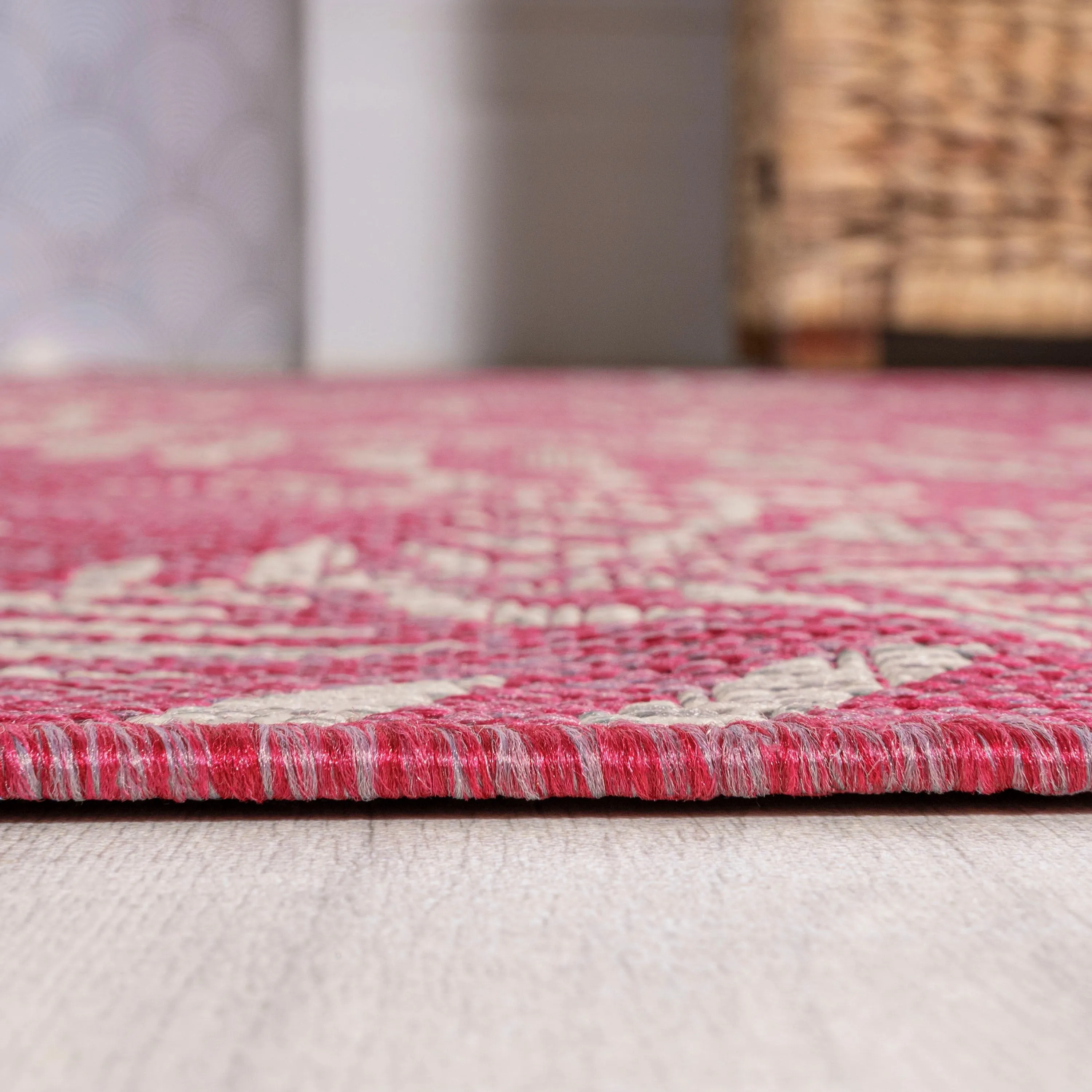JONATHAN Y Galon Palm Frond Indoor/Outdoor Area Rug