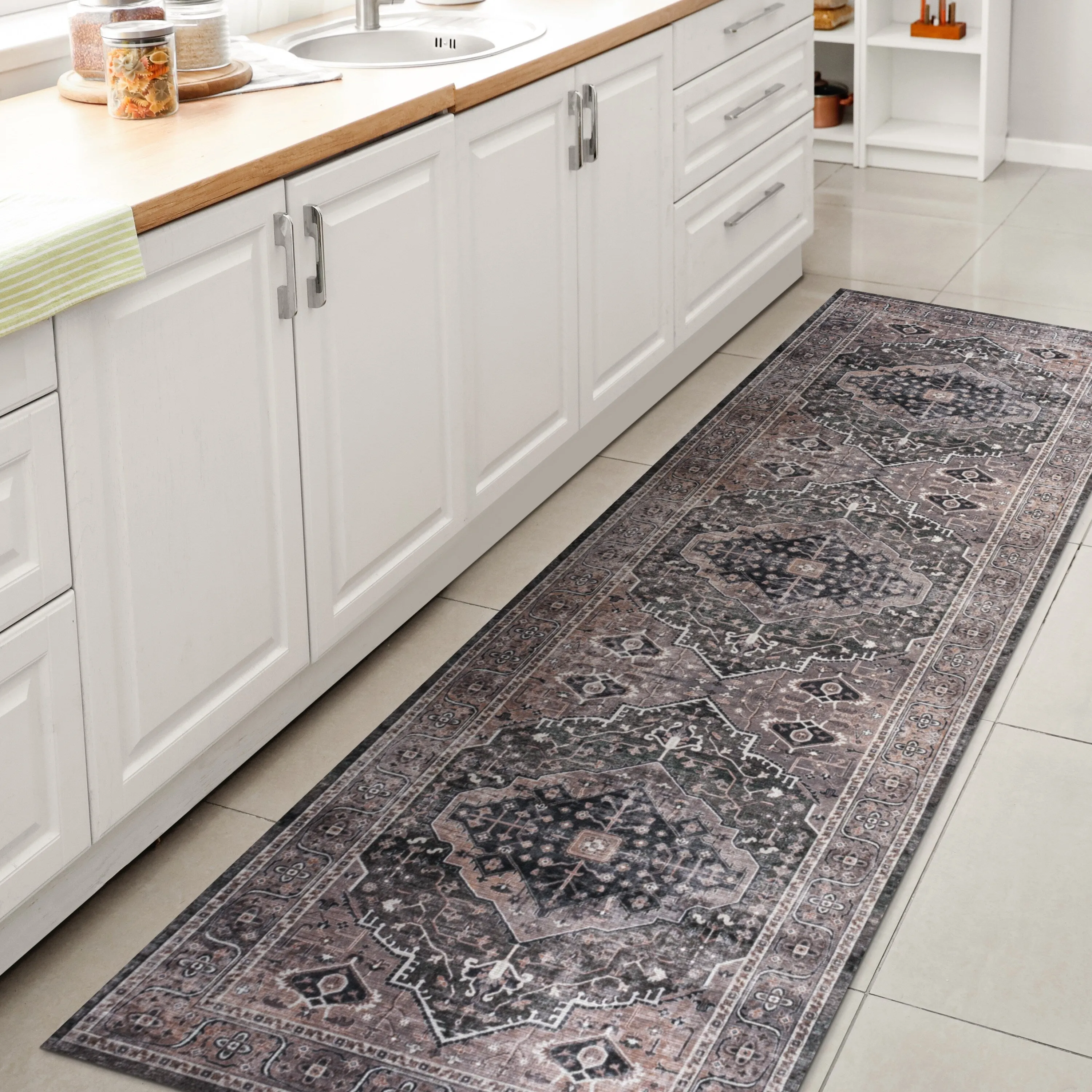 JONATHAN Y Kemer Ogee Medallion Machine Washable Area Rug