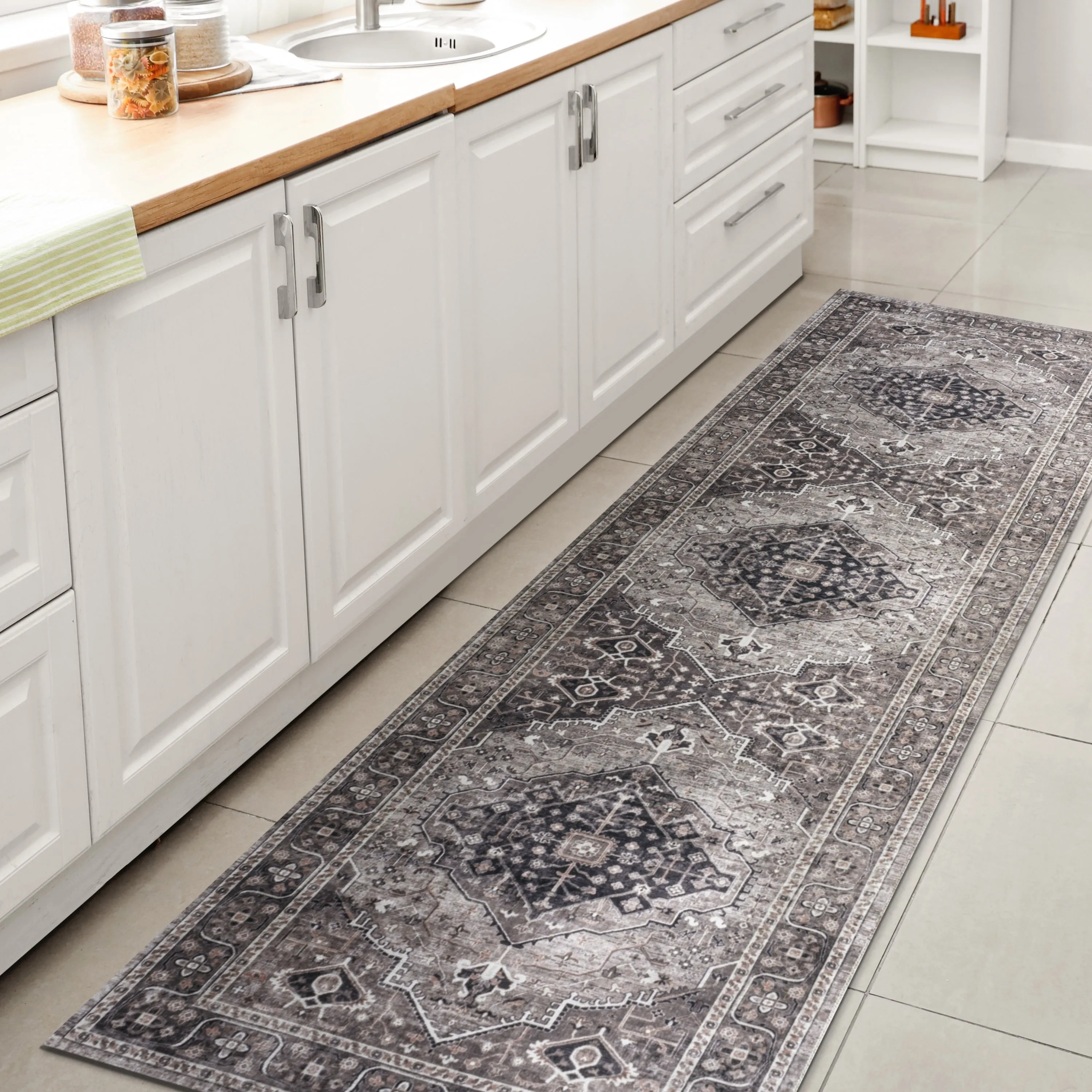 JONATHAN Y Kemer Ogee Medallion Machine Washable Area Rug