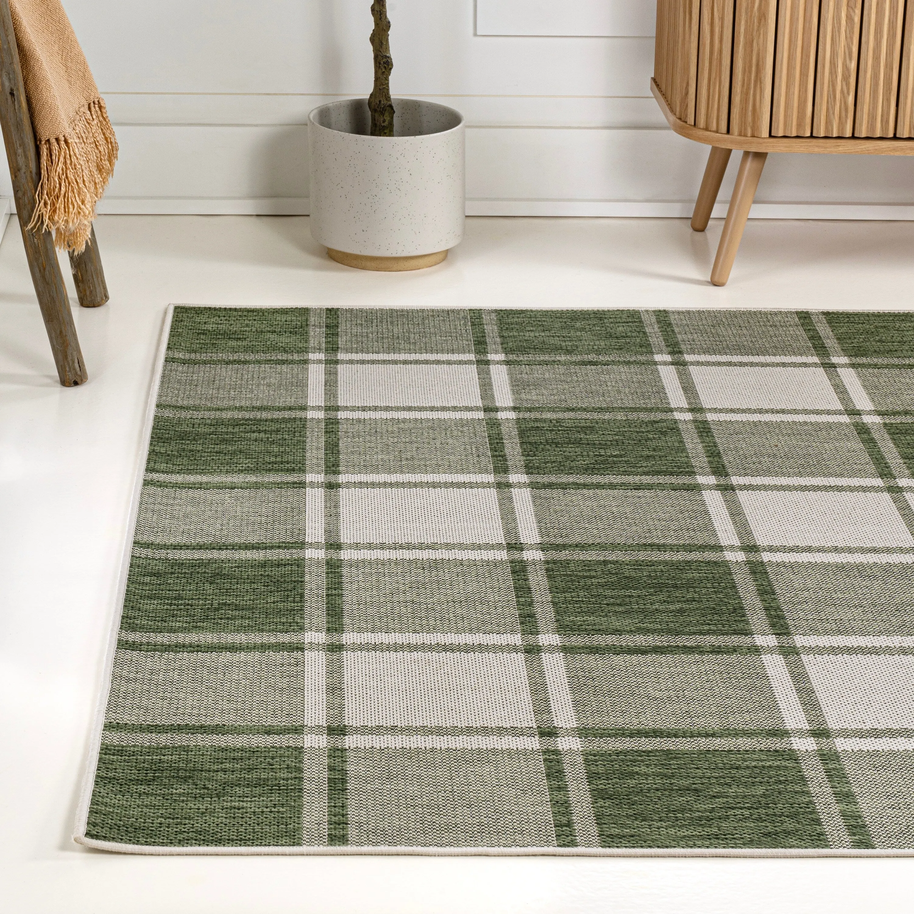 JONATHAN Y Lior Traditional Farmhouse Bold Gingham Indoor/Outdoor Area Rug