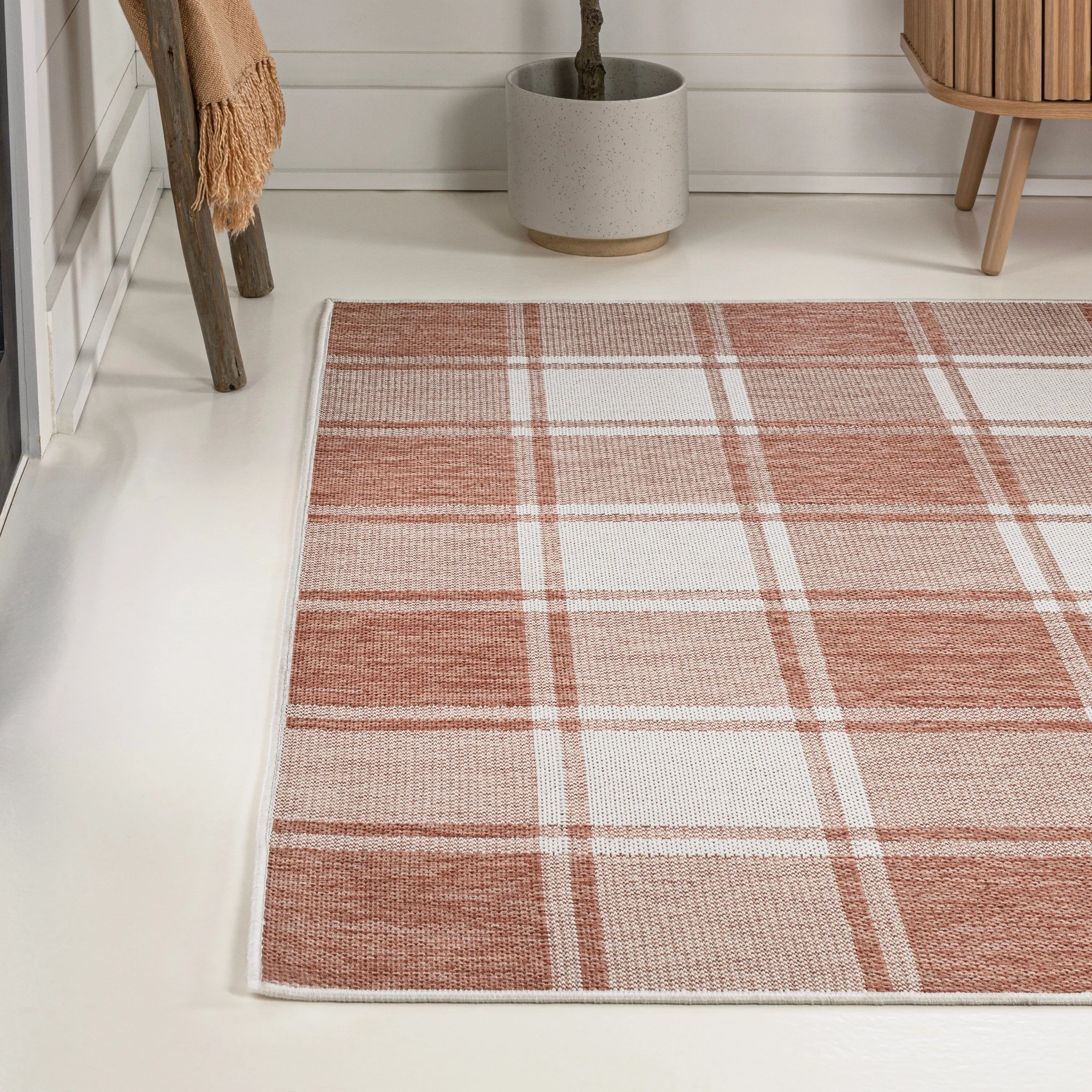JONATHAN Y Lior Traditional Farmhouse Bold Gingham Indoor/Outdoor Area Rug