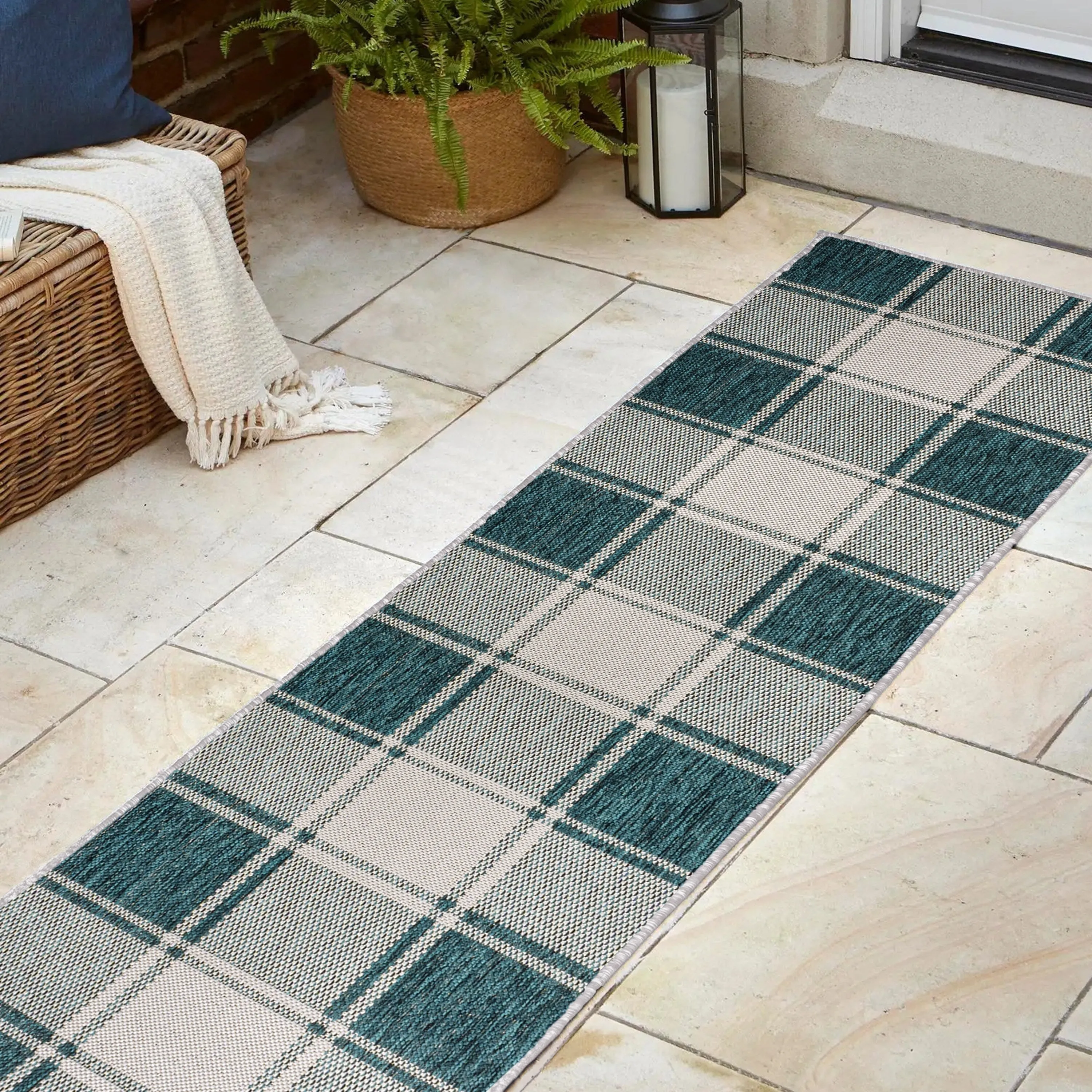 JONATHAN Y Lior Traditional Farmhouse Bold Gingham Indoor/Outdoor Area Rug