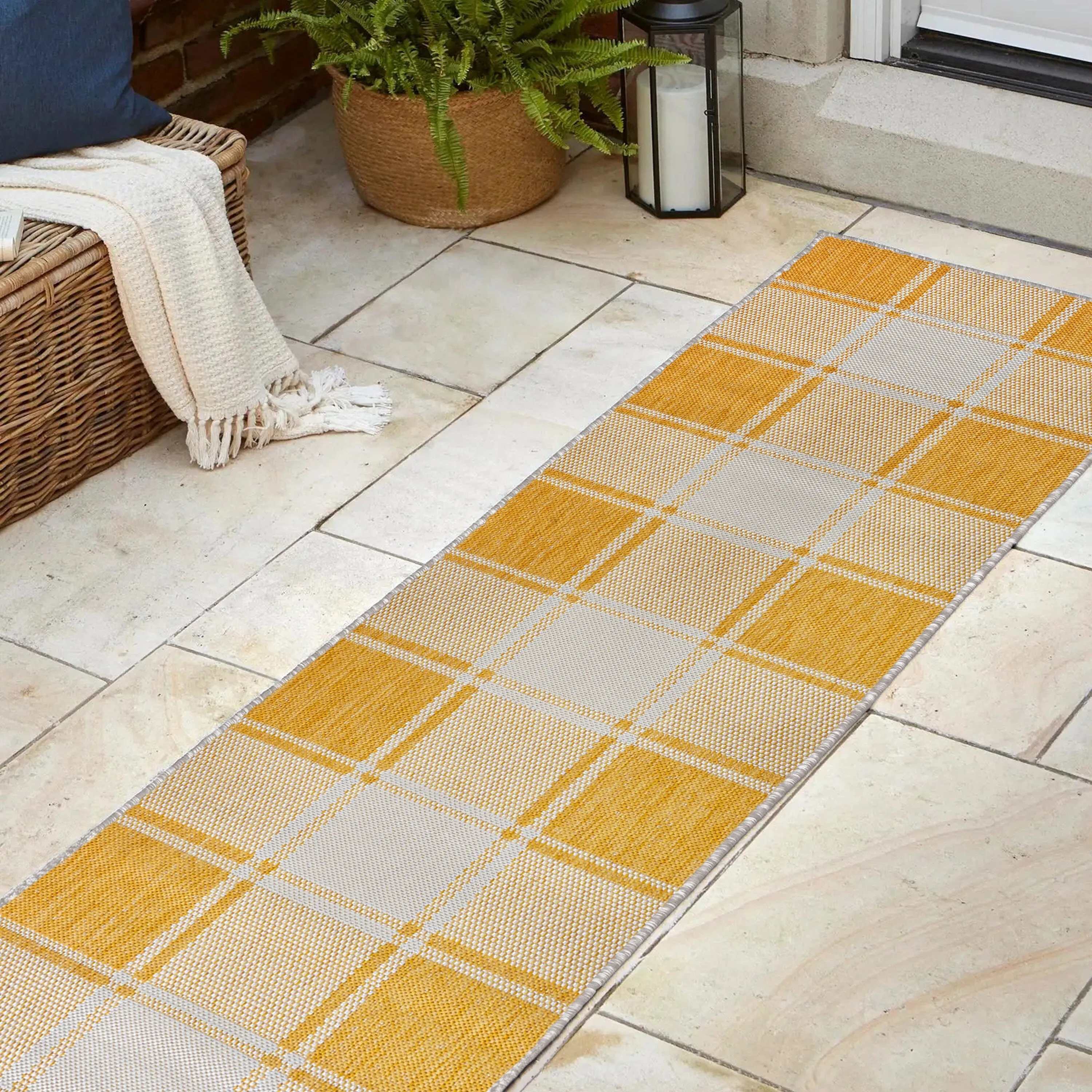 JONATHAN Y Lior Traditional Farmhouse Bold Gingham Indoor/Outdoor Area Rug