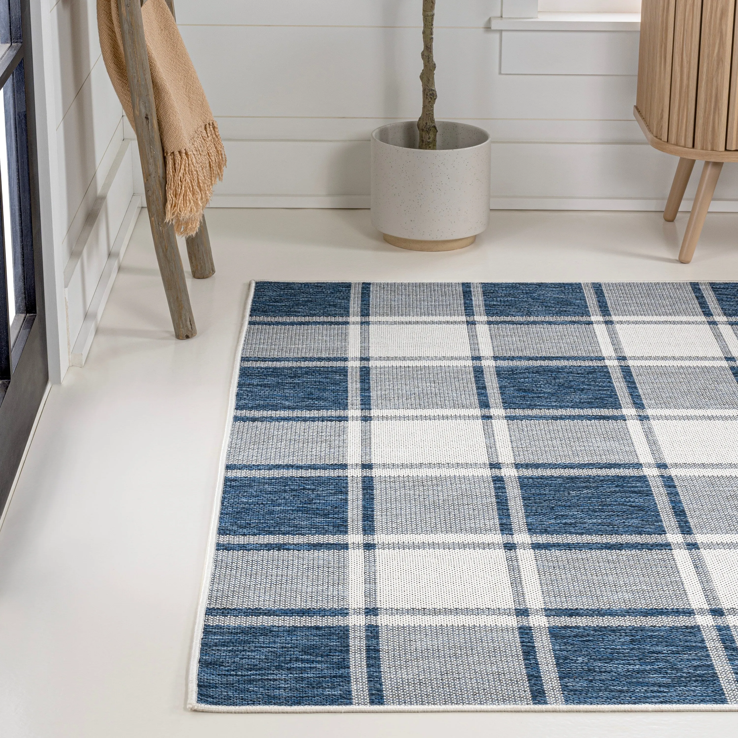 JONATHAN Y Lior Traditional Farmhouse Bold Gingham Indoor/Outdoor Area Rug