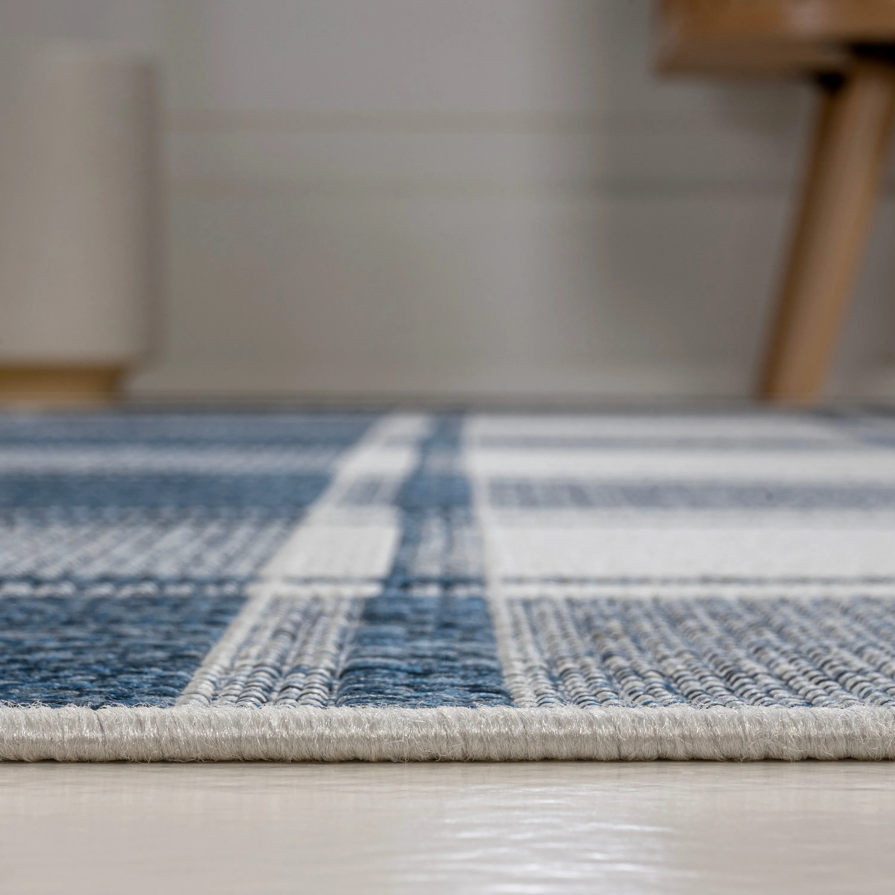 JONATHAN Y Lior Traditional Farmhouse Bold Gingham Indoor/Outdoor Area Rug