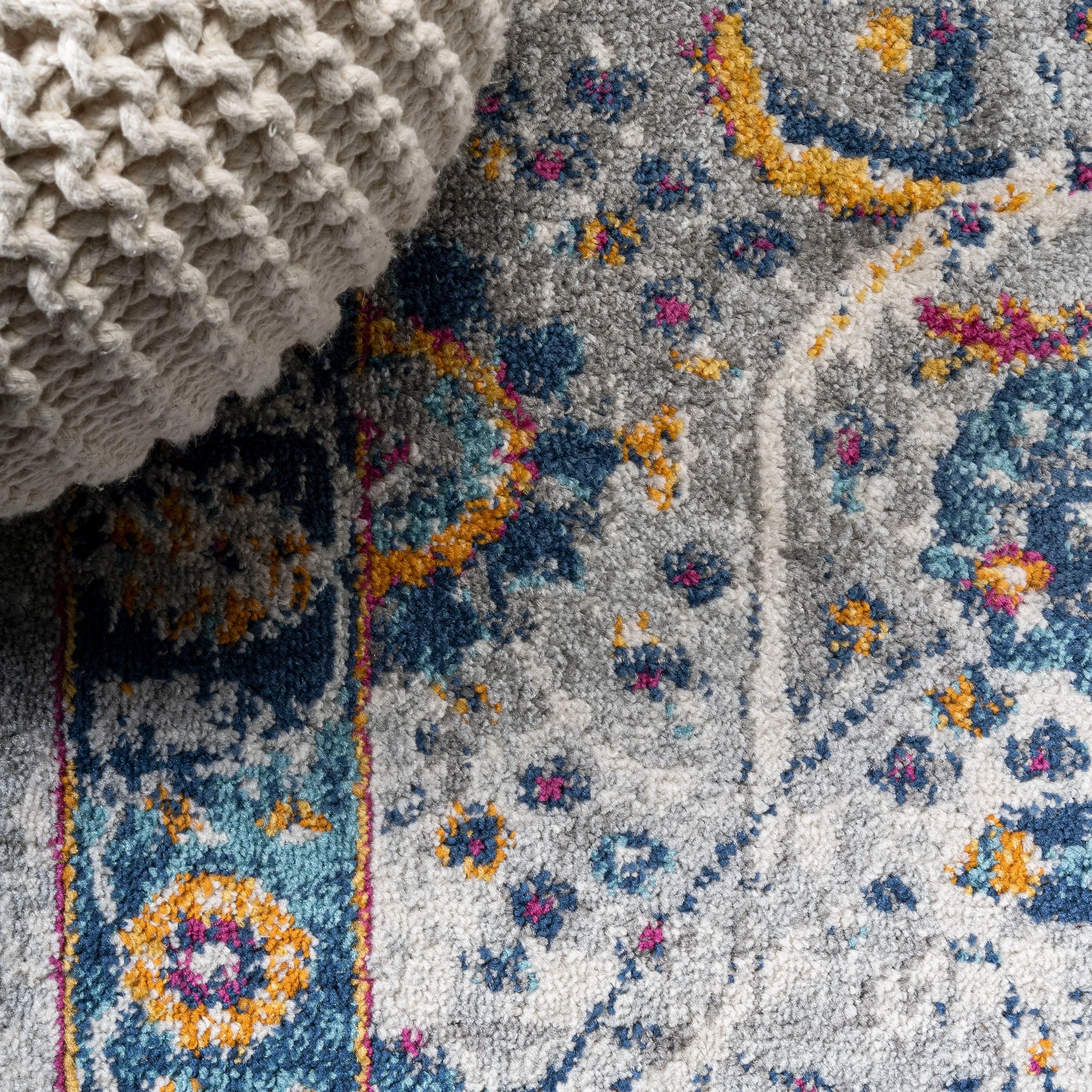 JONATHAN Y Lorena Modern Persian Area Rug