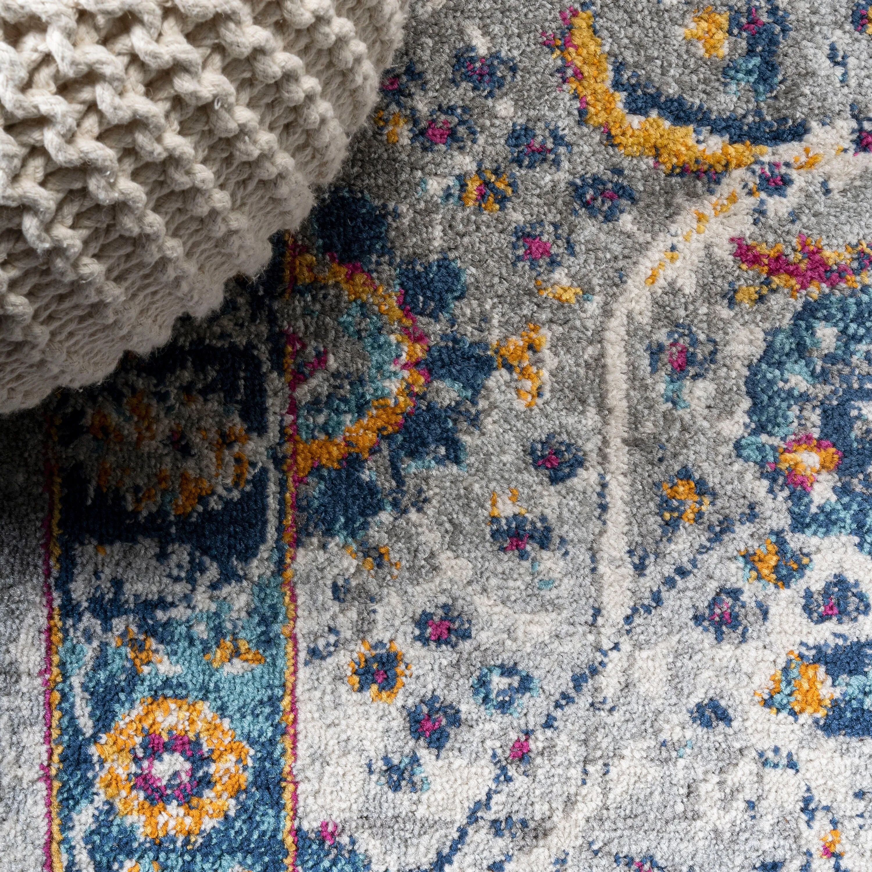 JONATHAN Y Lorena Modern Persian Area Rug