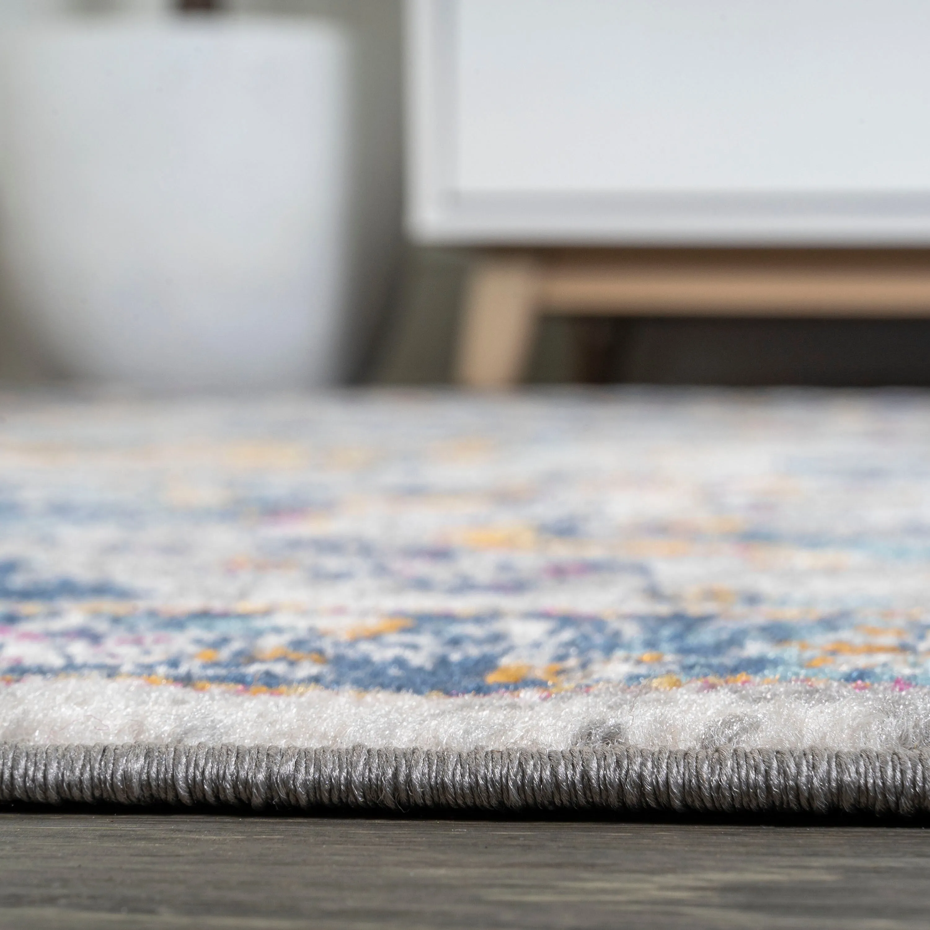 JONATHAN Y Lorena Modern Persian Area Rug