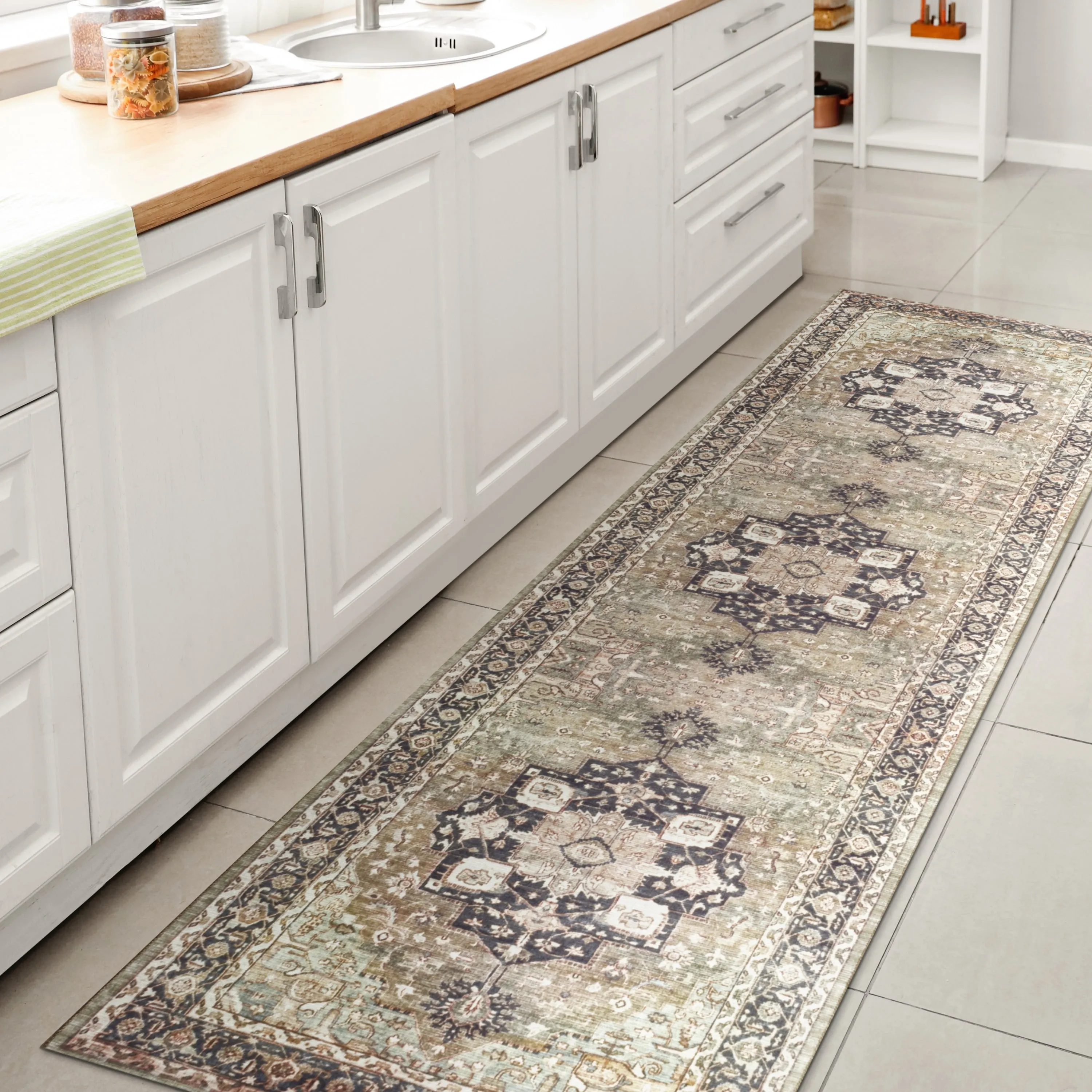 JONATHAN Y Marrakesh Ornate Medallion Machine Washable Area Rug