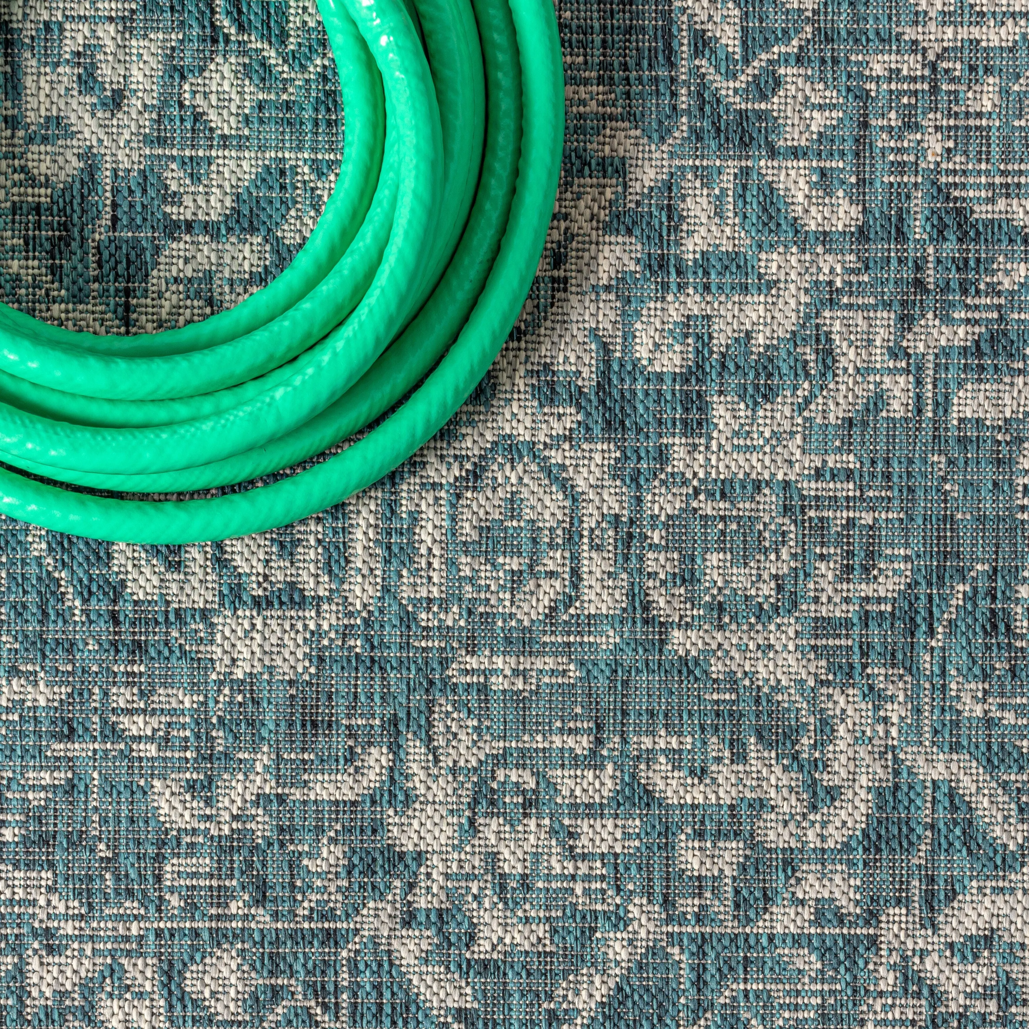 JONATHAN Y Medallion Textured Weave Indoor/Outdoor Area Rug