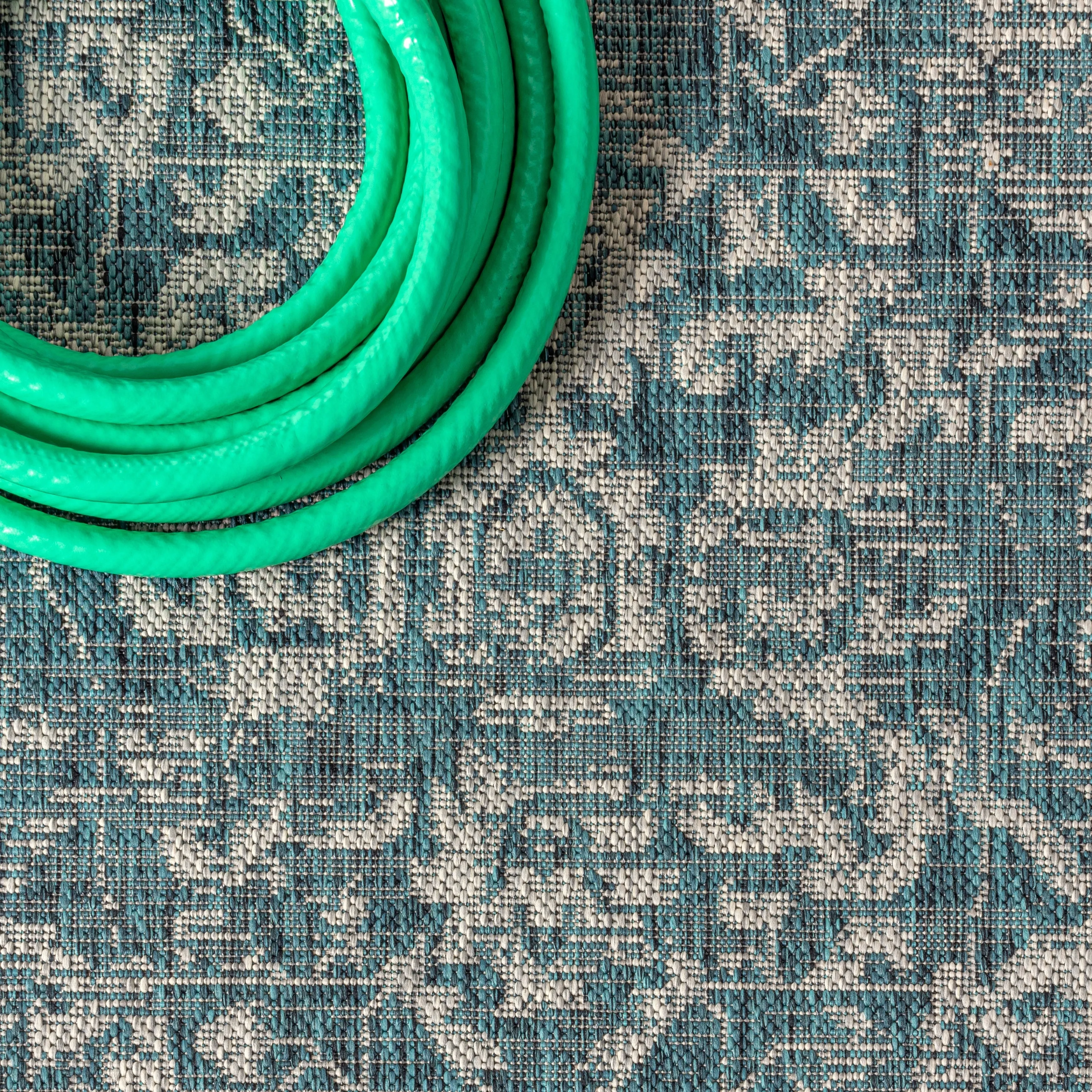 JONATHAN Y Medallion Textured Weave Indoor/Outdoor Area Rug