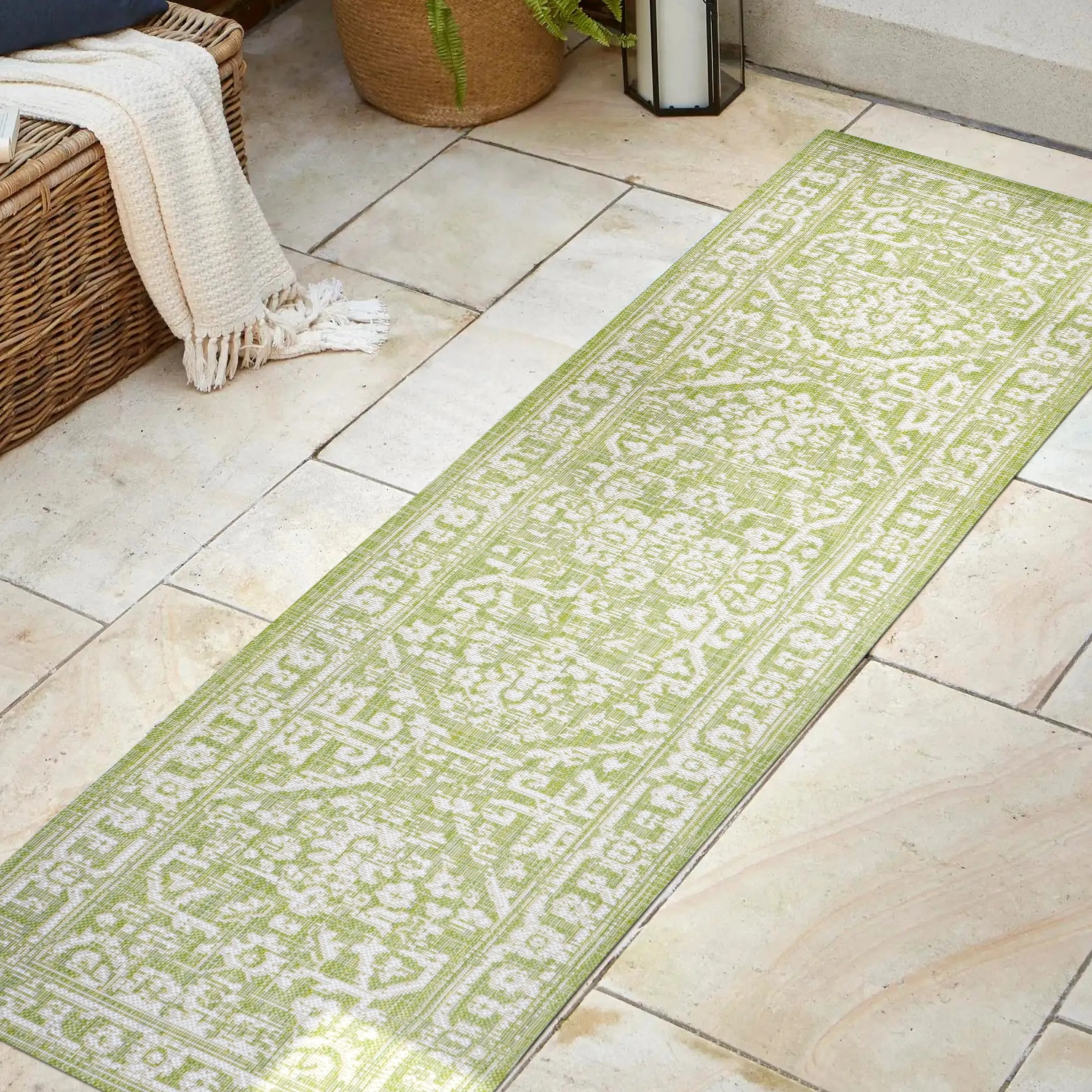JONATHAN Y Medallion Textured Weave Indoor/Outdoor Area Rug