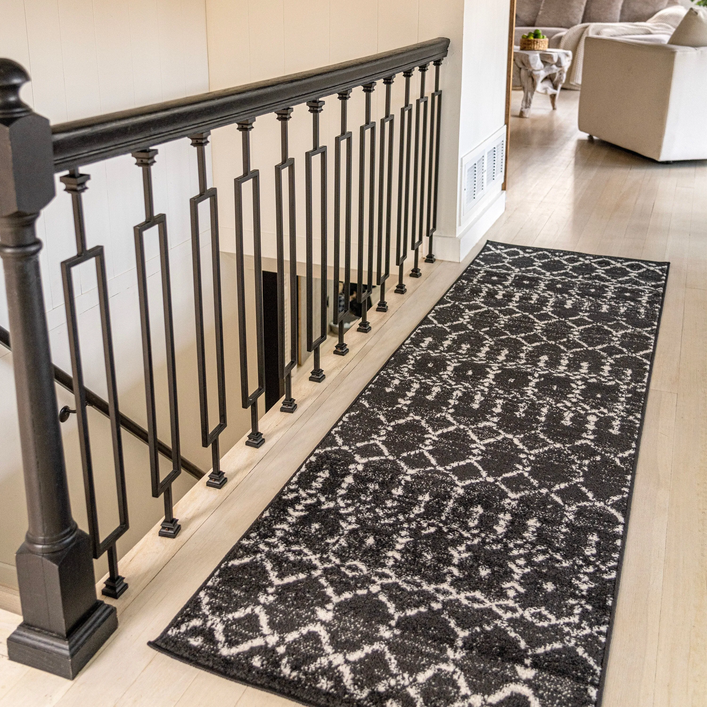JONATHAN Y Modern HYPE Boho Vintage Diamond Area Rug