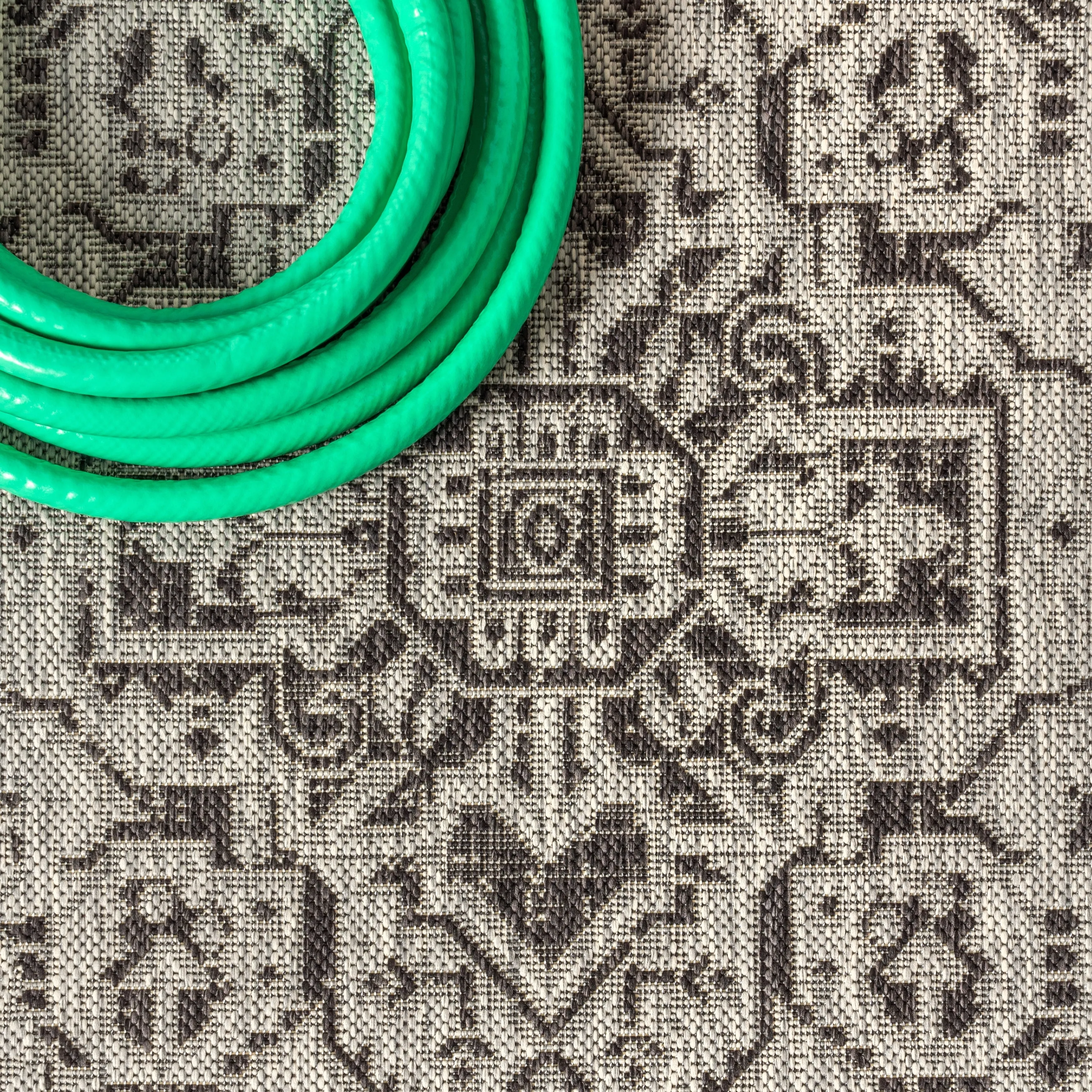 JONATHAN Y Rozetta Medallion Textured Weave Indoor/Outdoor Area Rug