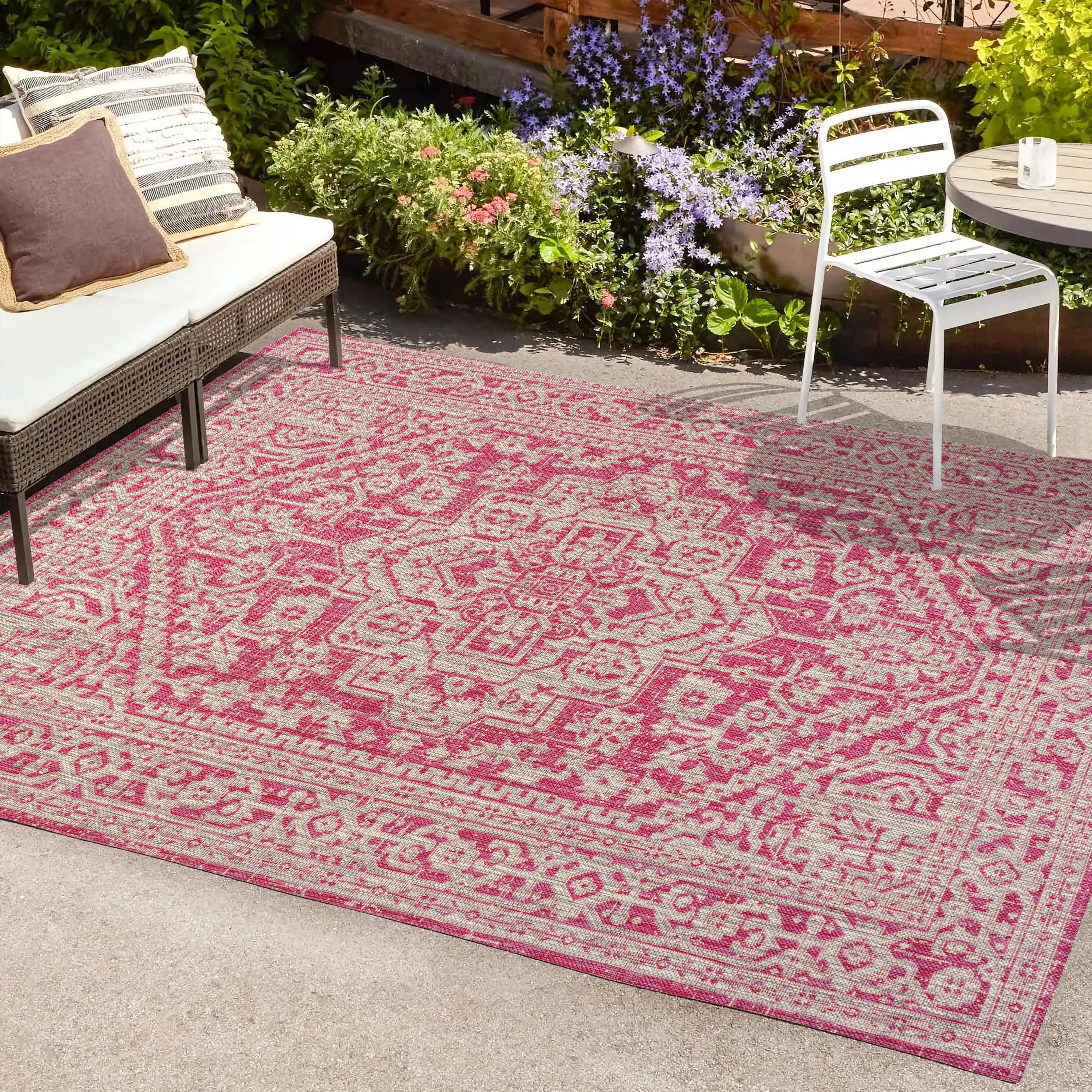 JONATHAN Y Rozetta Medallion Textured Weave Indoor/Outdoor Area Rug