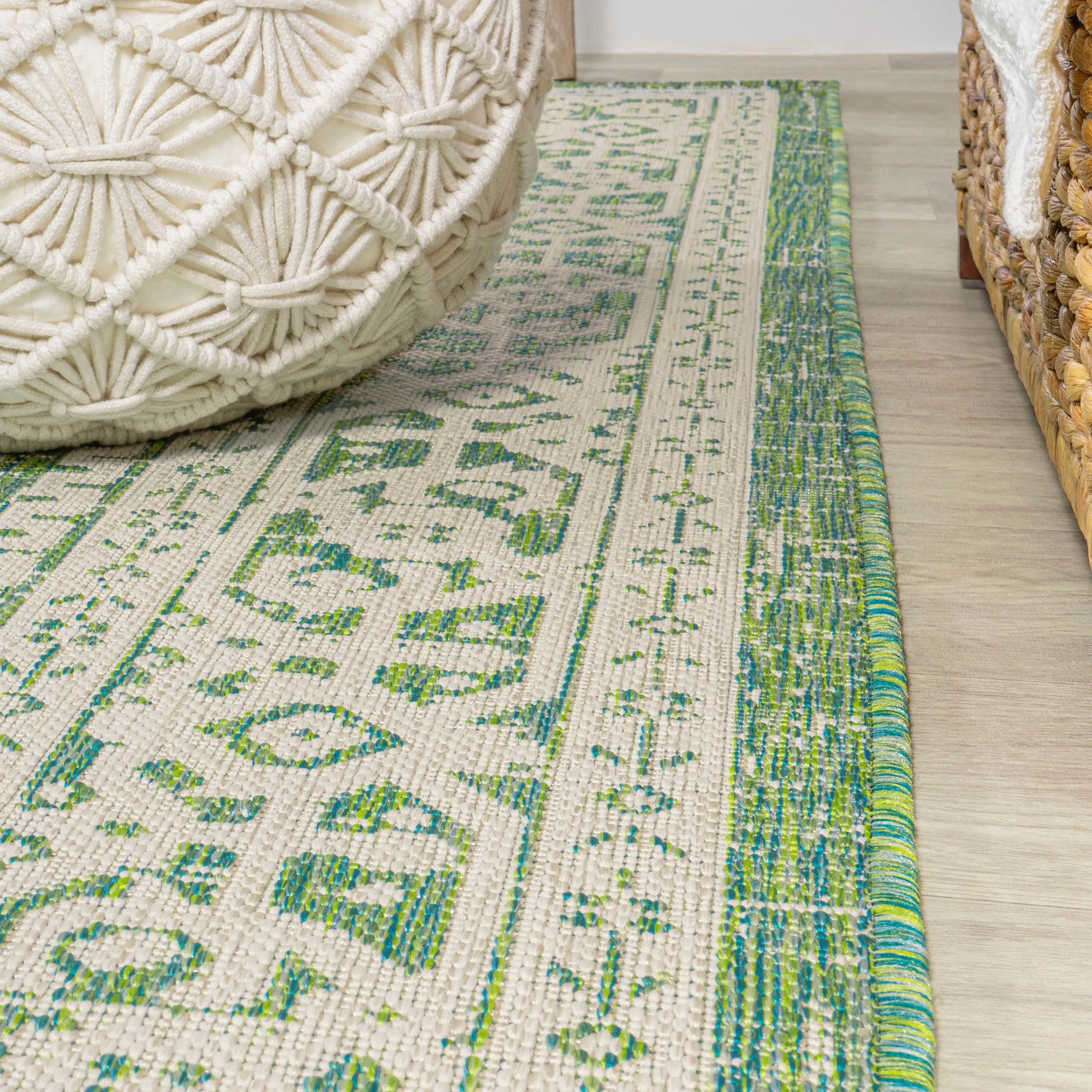 JONATHAN Y Rozetta Medallion Textured Weave Indoor/Outdoor Area Rug