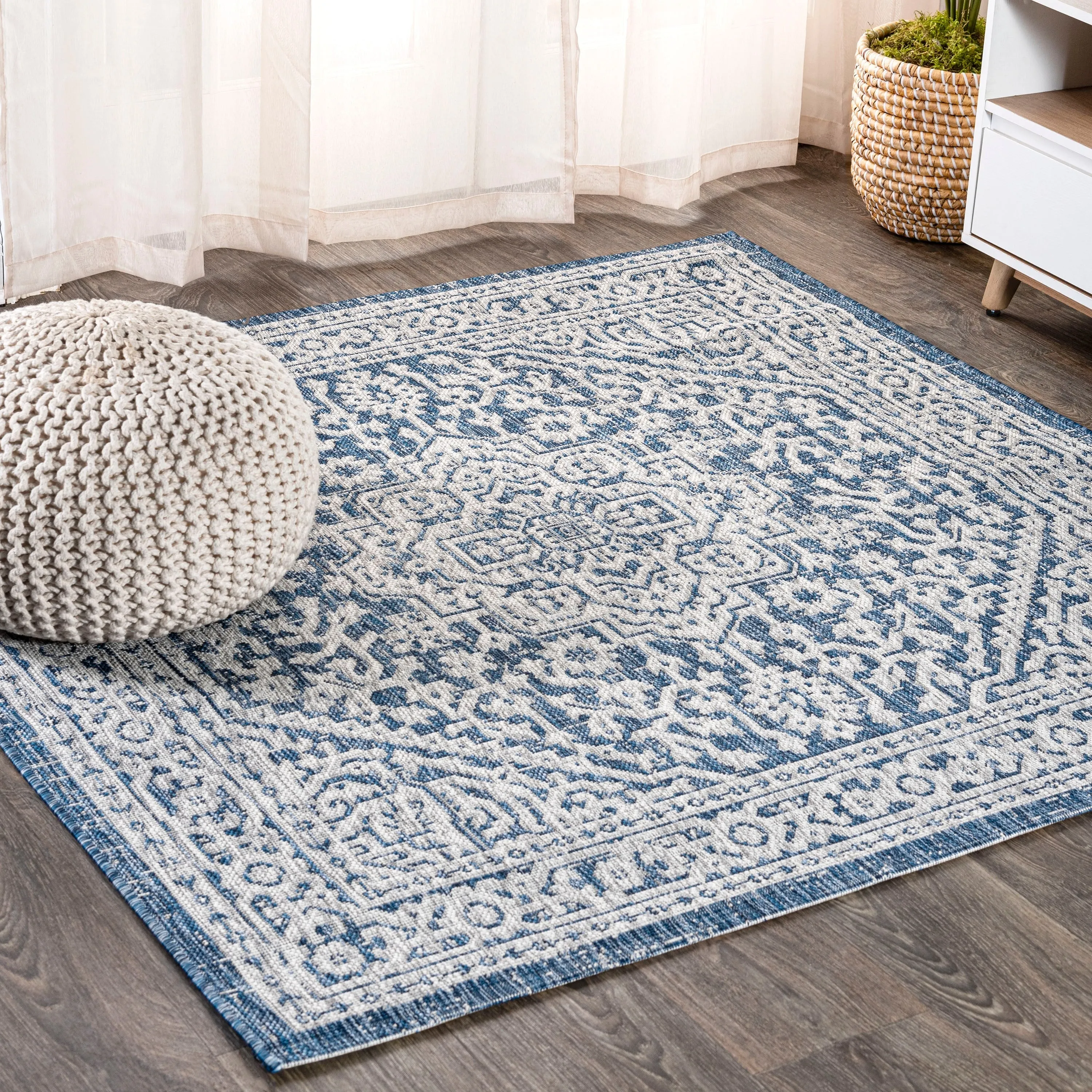 JONATHAN Y Rozetta Medallion Textured Weave Indoor/Outdoor Area Rug