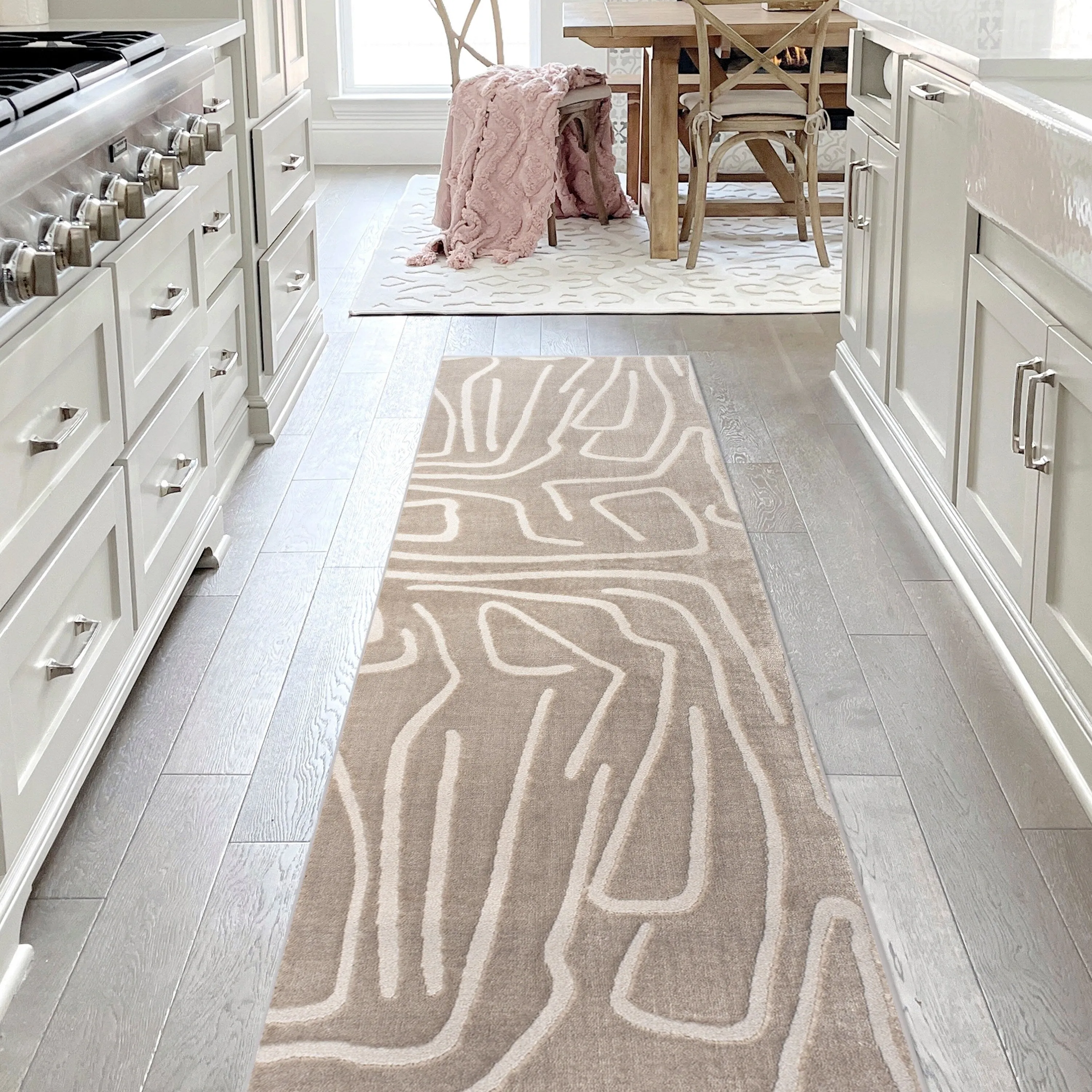 JONATHAN Y Thea Modern Scandinavian Graphic Lines High-Low Area Rug