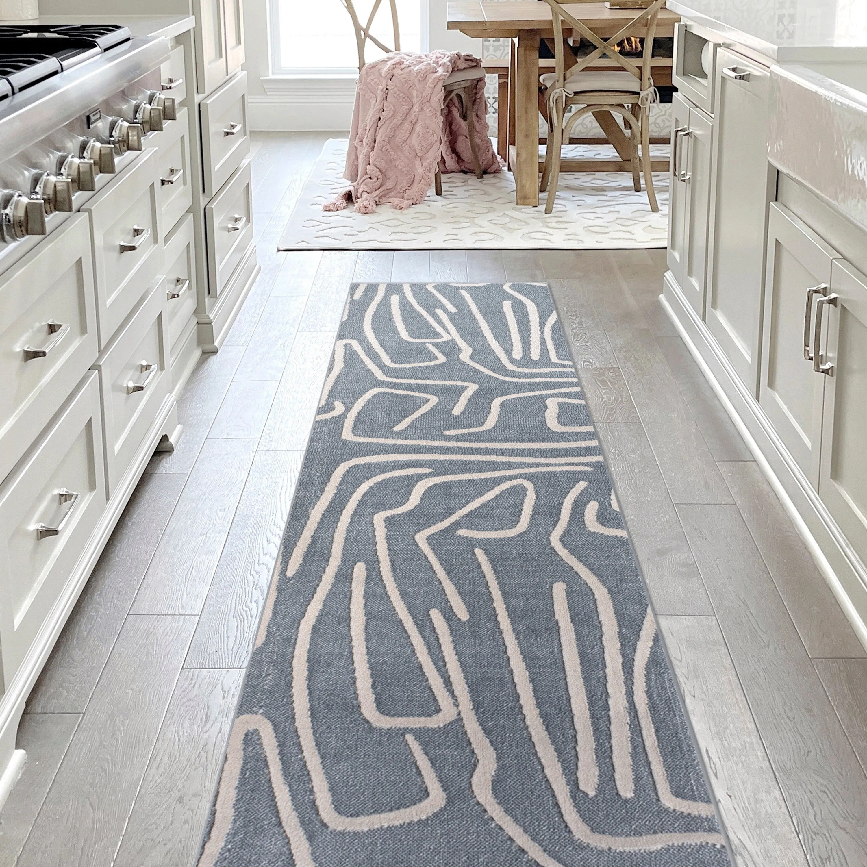 JONATHAN Y Thea Modern Scandinavian Graphic Lines High-Low Area Rug