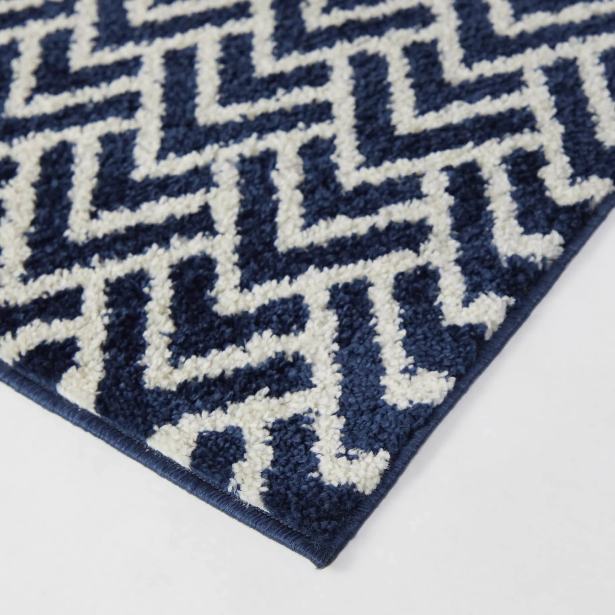 Kaufman Transitional Chevron Area Rug