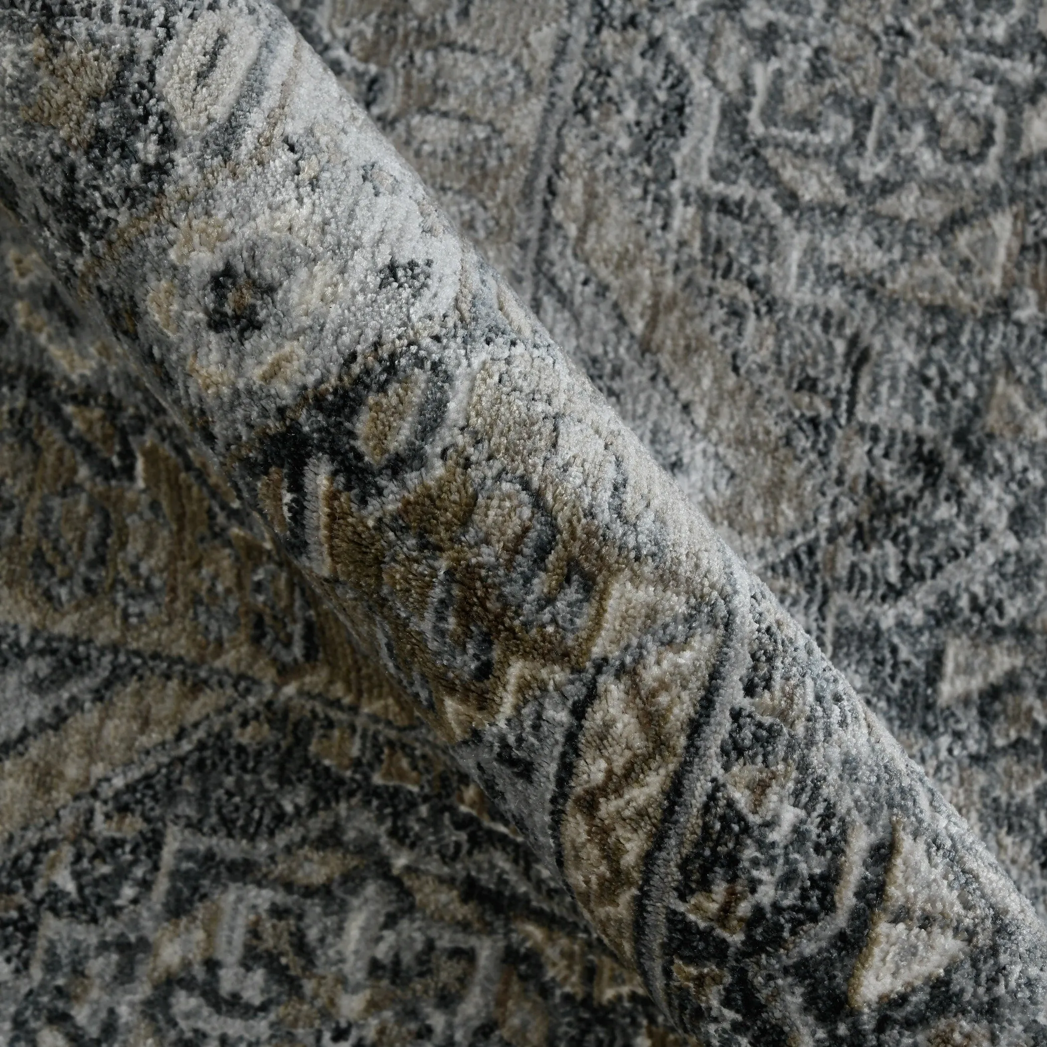 Lanfar Kenseth Charcoal Persian Polyester Blend Area Rug