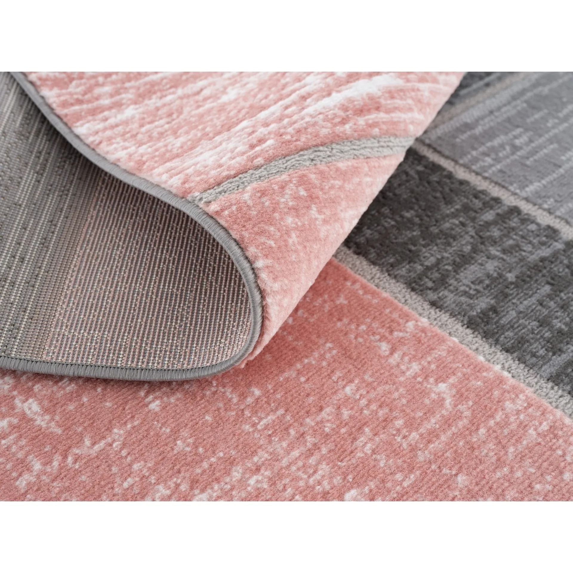 L'Baiet Verena Geometric Area Rug