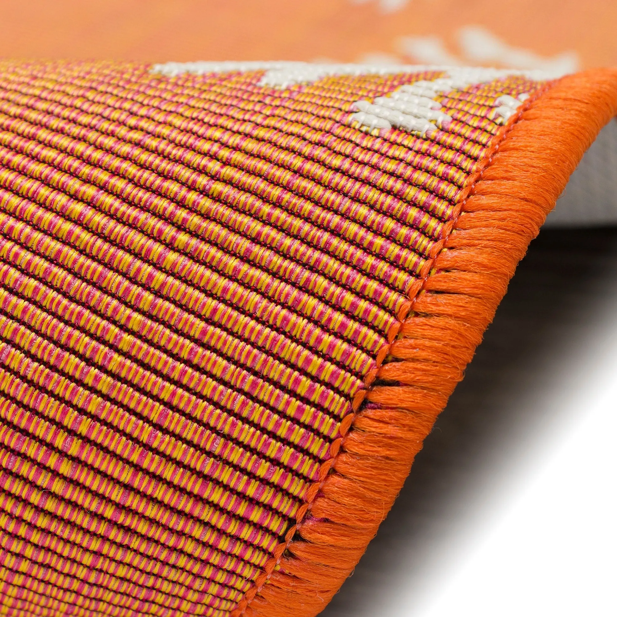 Liora Manne Esencia Coral Edge Indoor/Outdoor Mat
